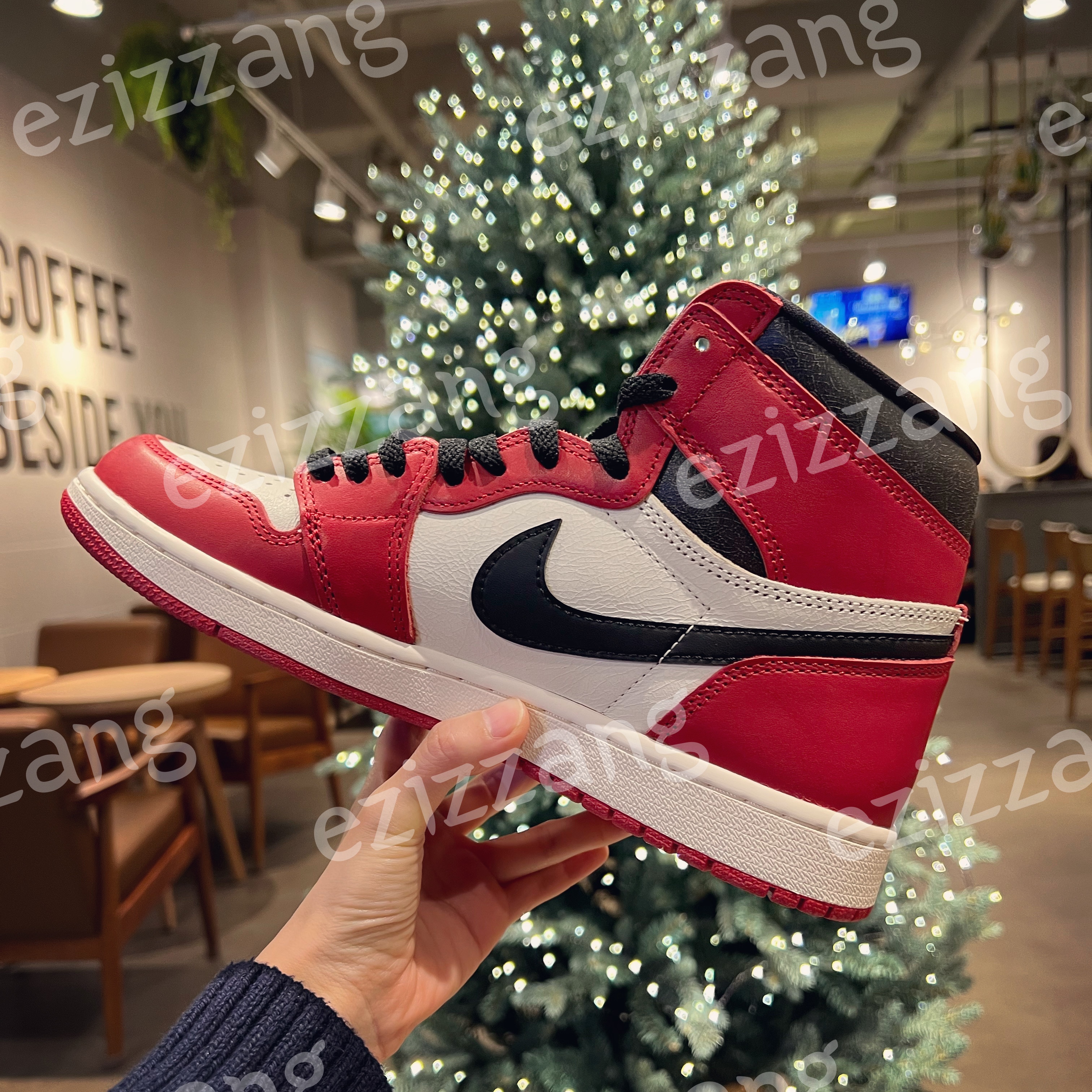 Jordan 1 Retro High OG Chicago 2022, Jordan 1 Retro Storm Blue 착용 스타일 - 2