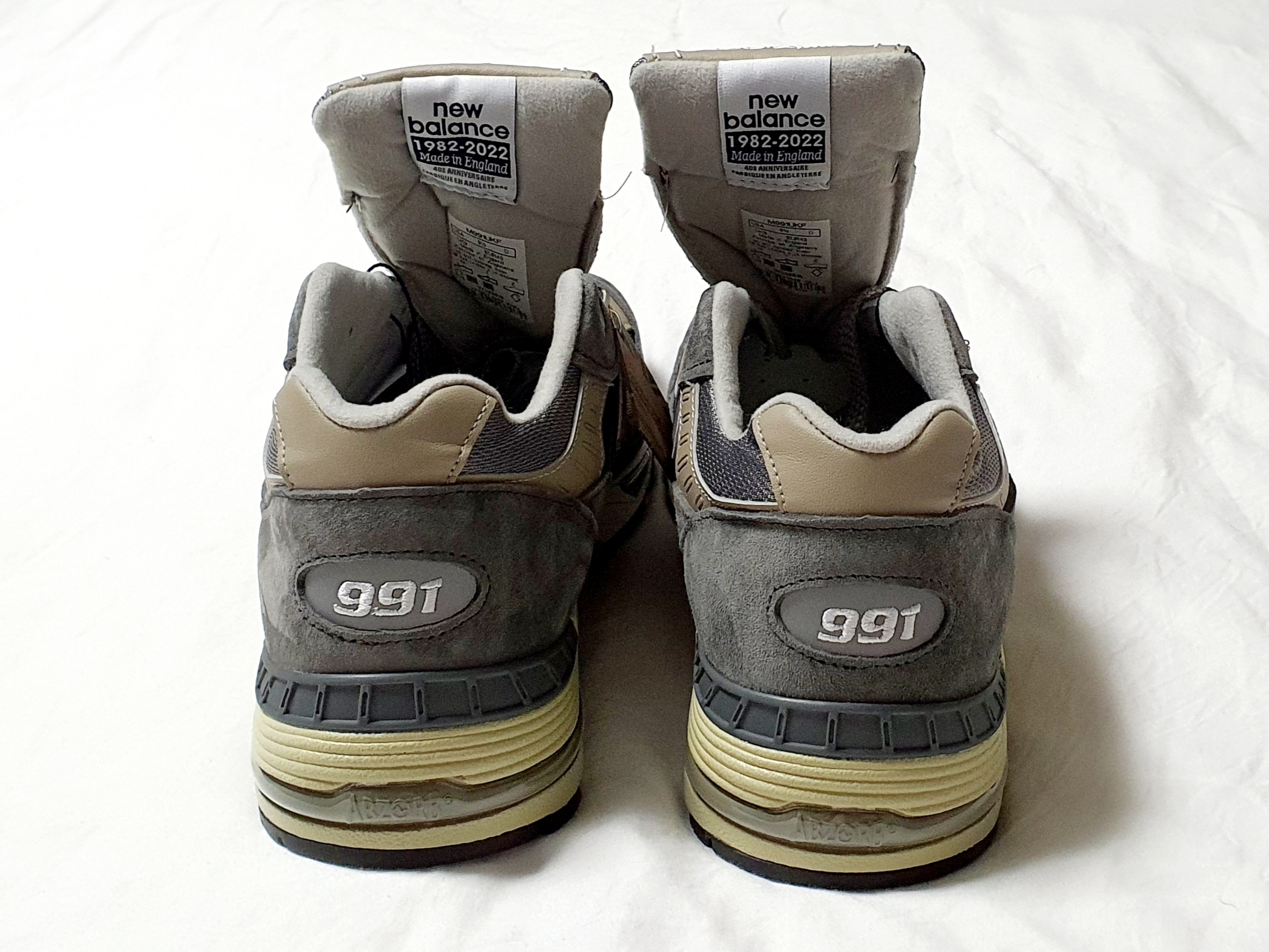 New Balance 991 Made in UK 40th Anniversary Grey 착용 스타일 - 4