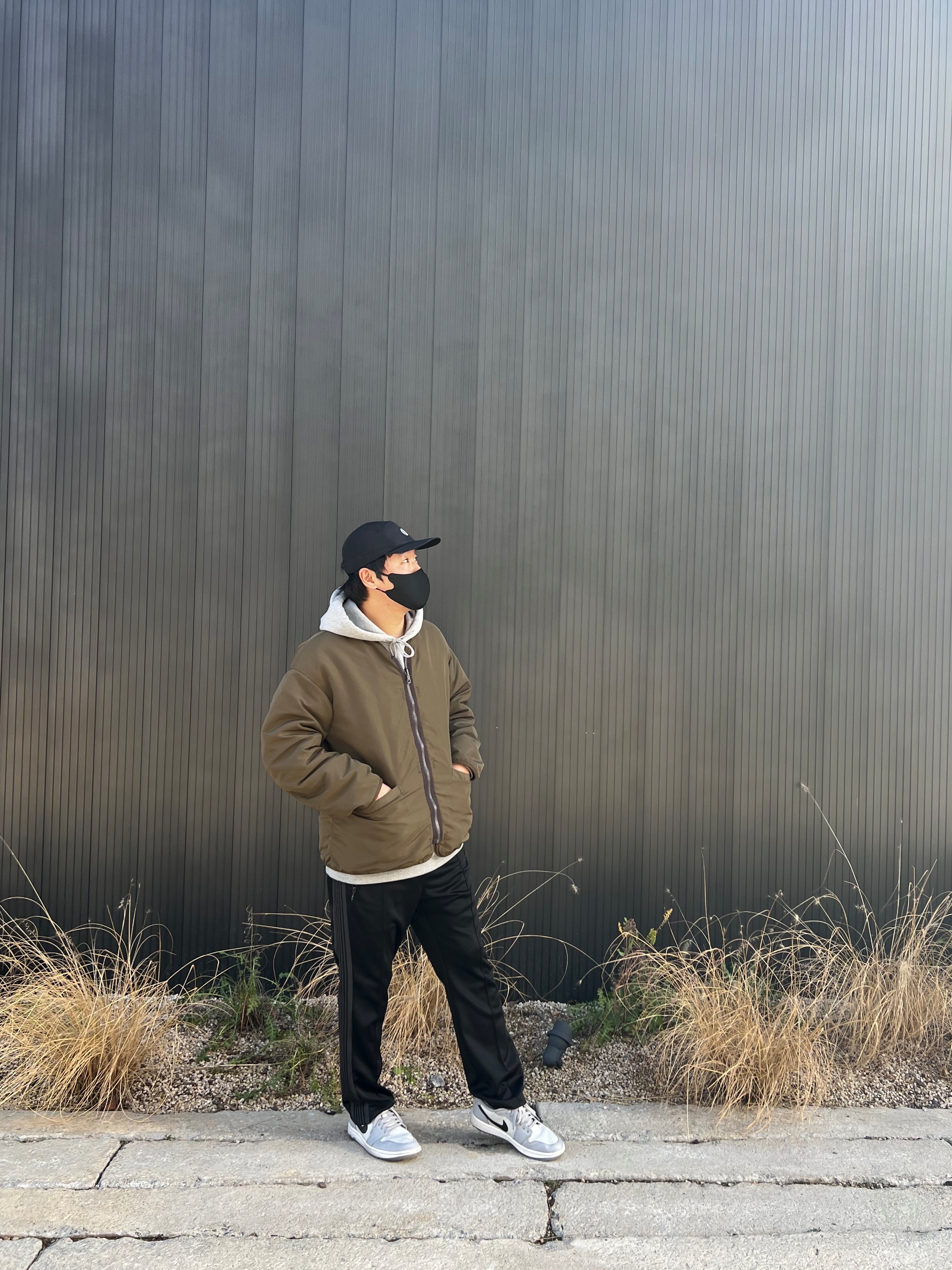Nike x Stussy NRG RA Pullover Hoodie Dark Grey Heather (DJ9488-063), Jordan 1 Low Golf Wolf Grey 착용 스타일 - 3