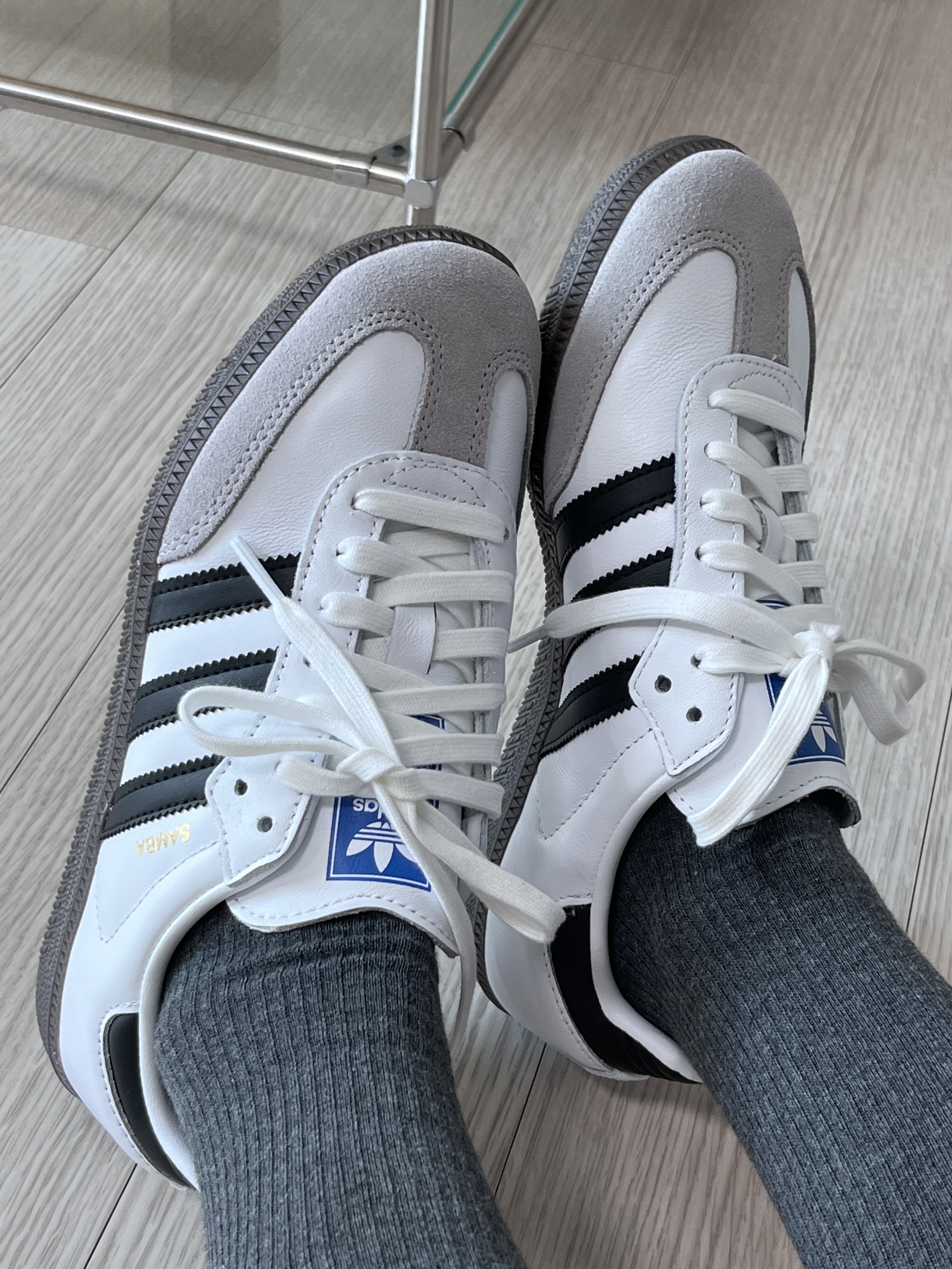 Adidas Samba OG Cloud White 착용 스타일 - 1