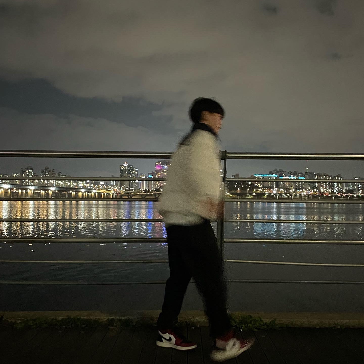 (W) Jordan 1 Zoom Air CMFT Gym Red Black, The North Face 1996 Eco Nuptse Jacket White 착용 스타일