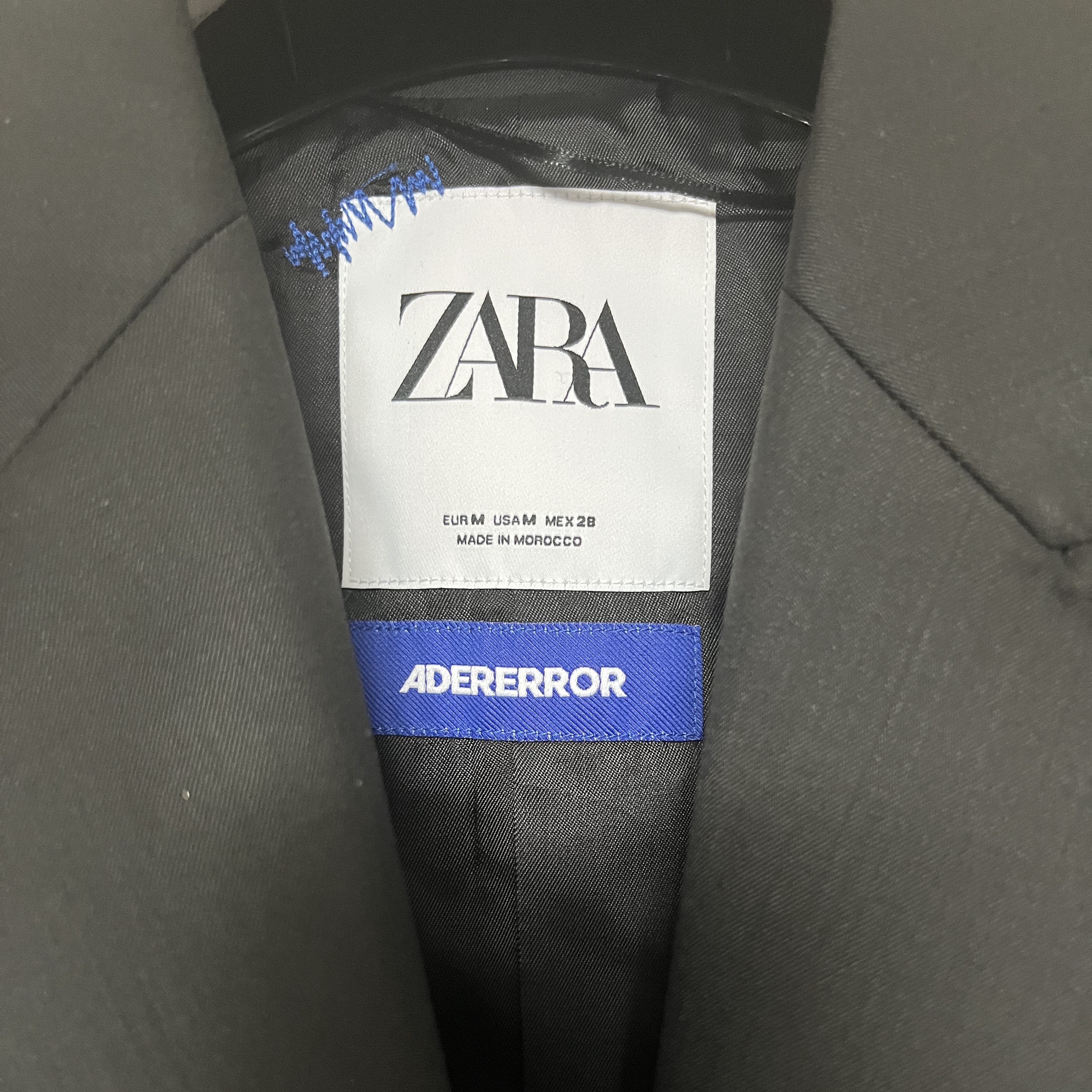 Zara x Ader Error Oversize Blazer Black 착용 스타일 - 1