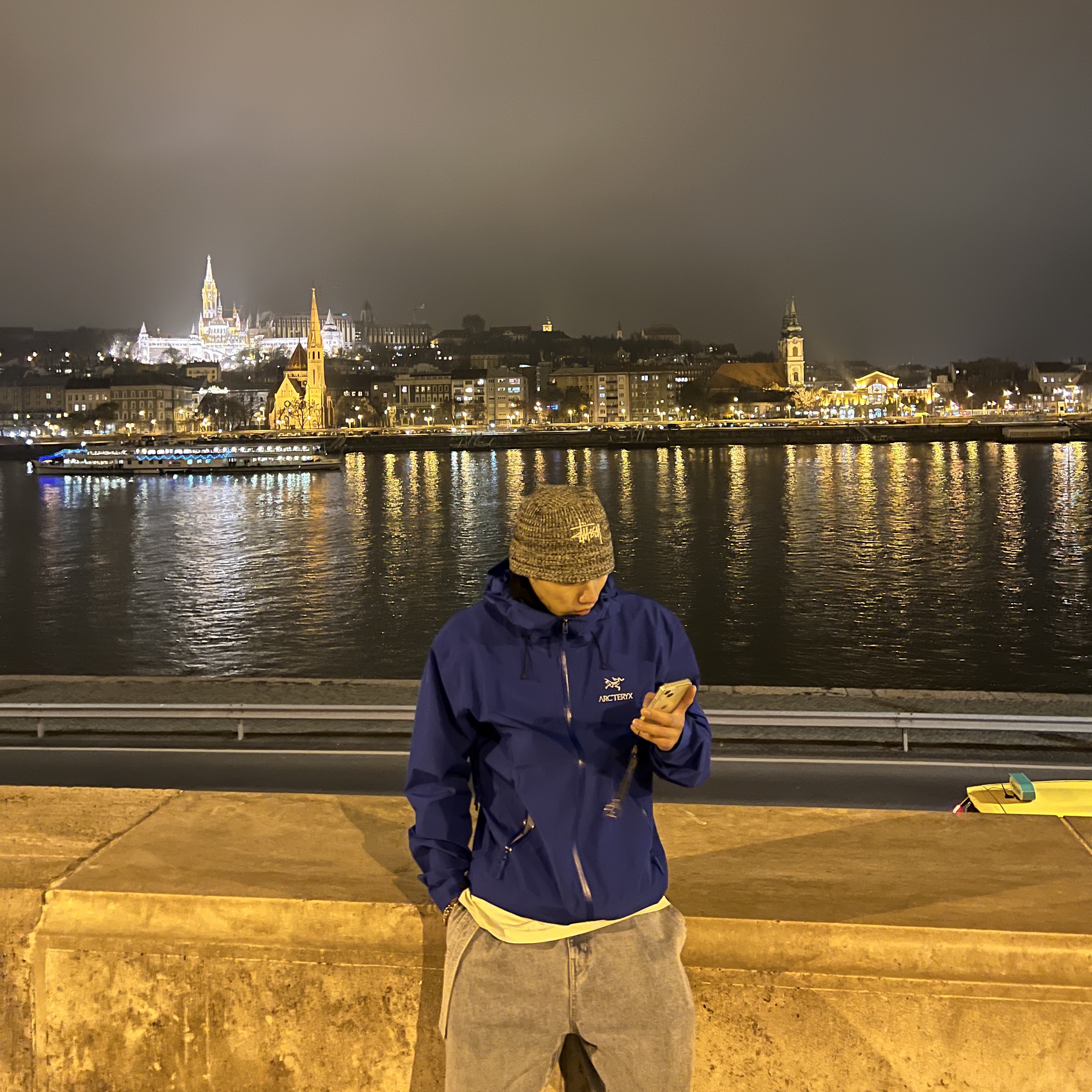Arc'teryx Beta LT Jacket Vitality 착용 스타일 - 2
