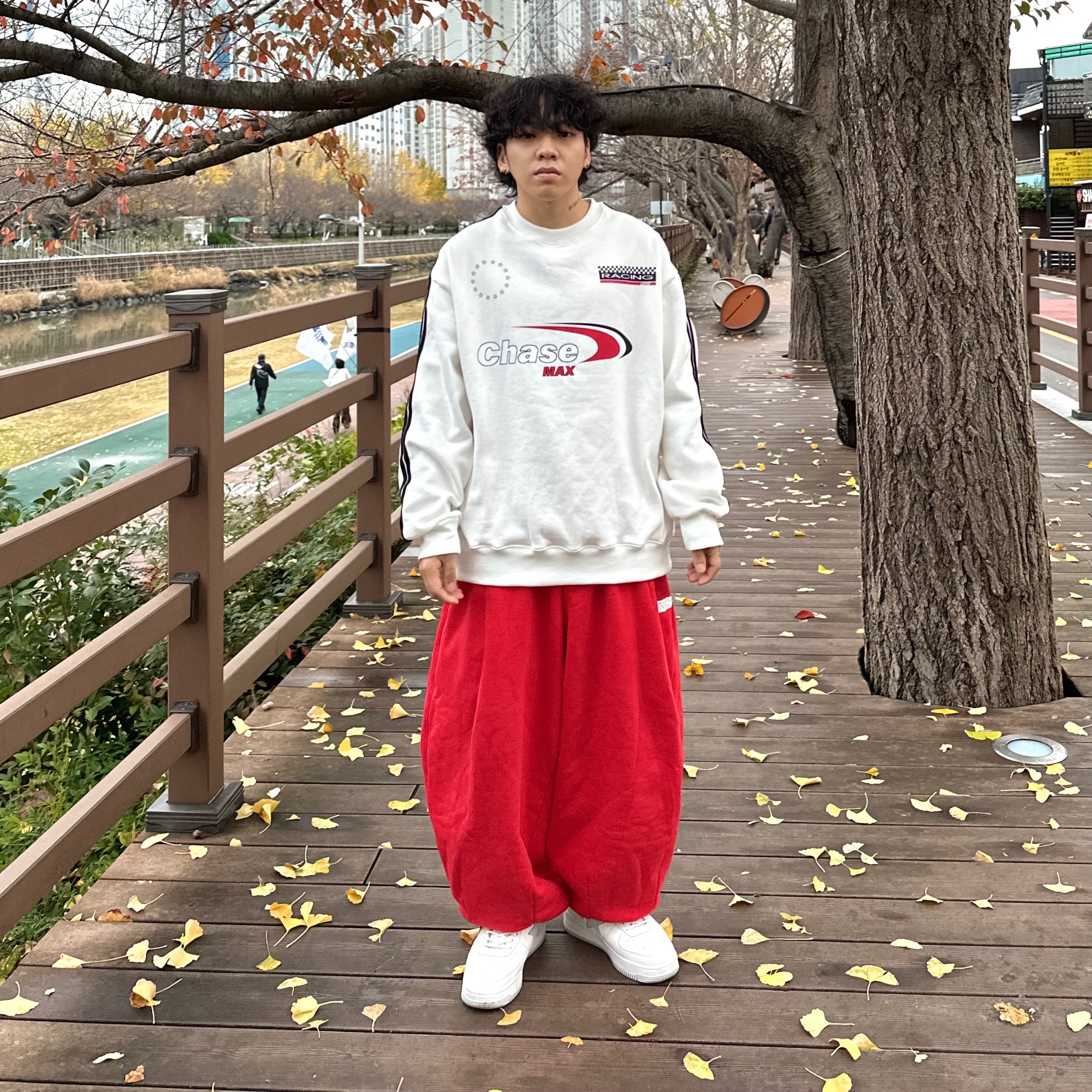 BAPE x JJJJound Bape Sta Low White Light Grey 착용 스타일 - 1