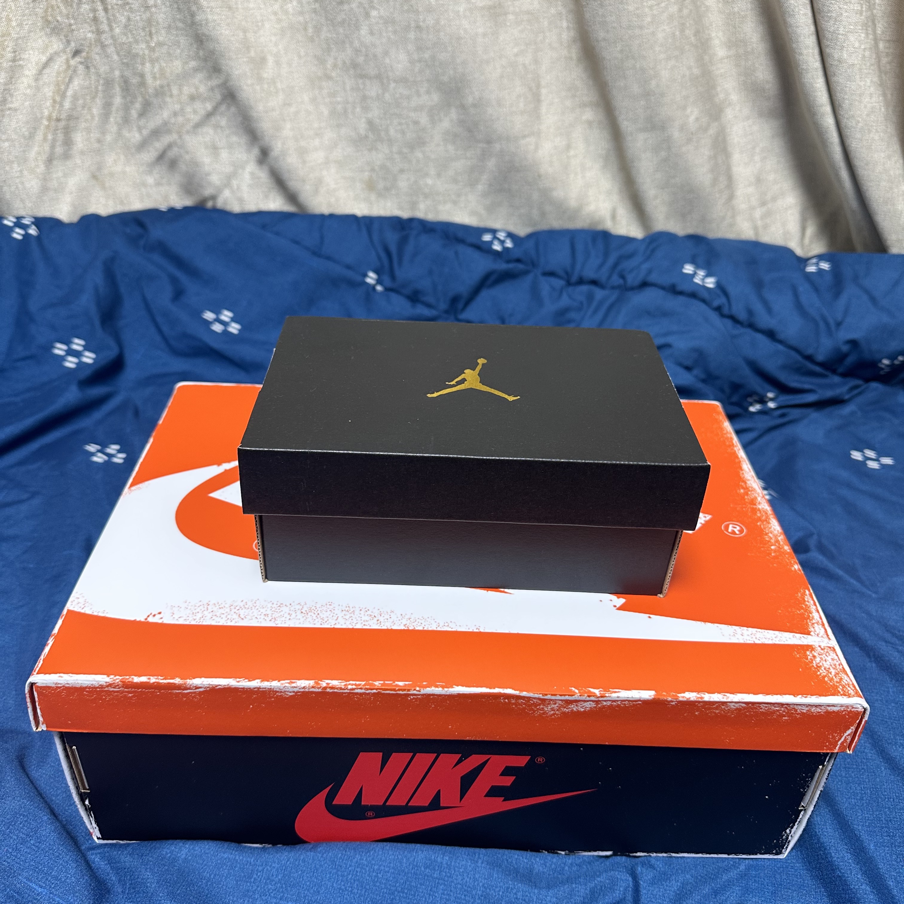 Jordan 1 Retro High OG Chicago 2022, (TD) Jordan 1 Retro High OG Chicago 2022 착용 스타일 - 1