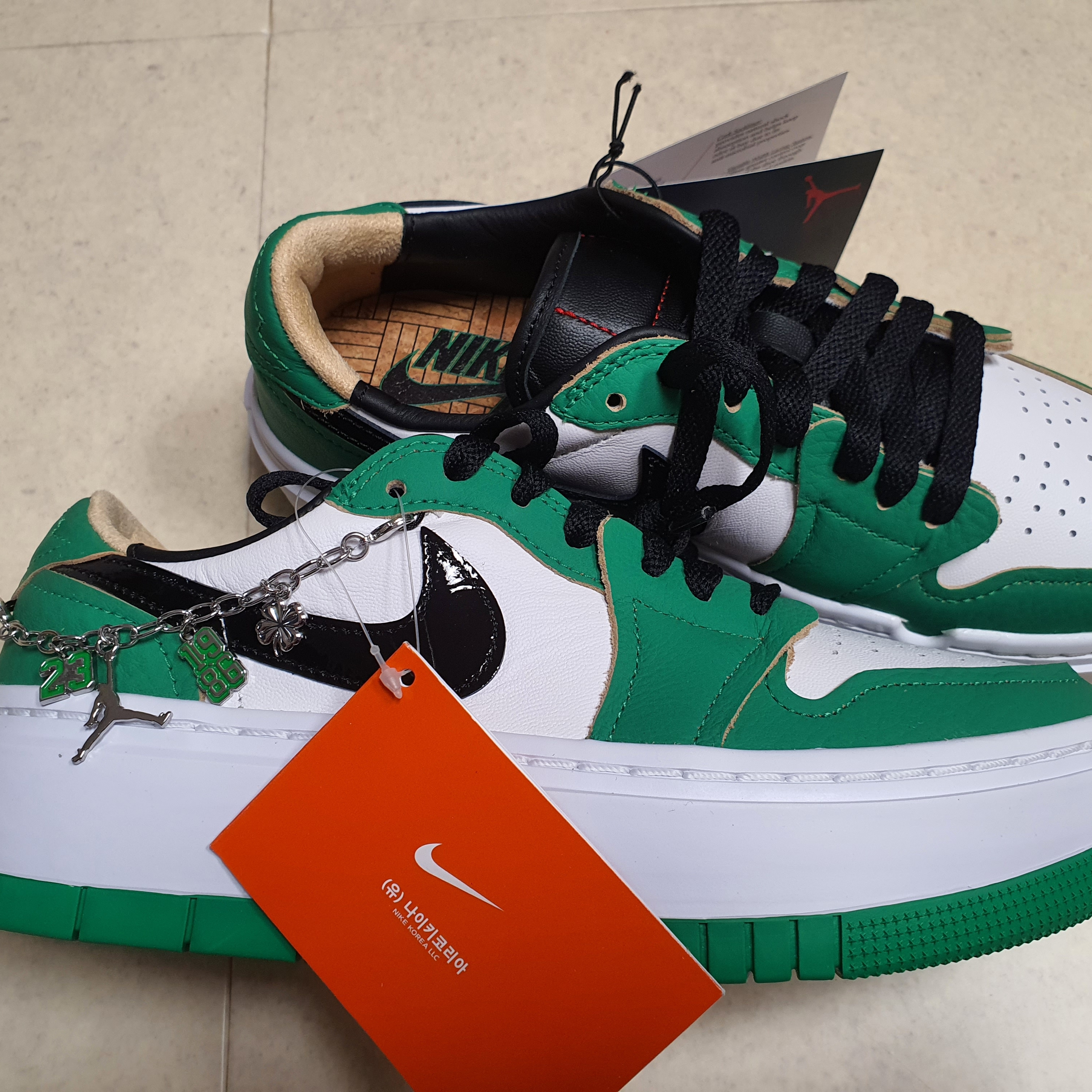 (W) Jordan 1 Elevate Low SE Lucky Green 착용 스타일