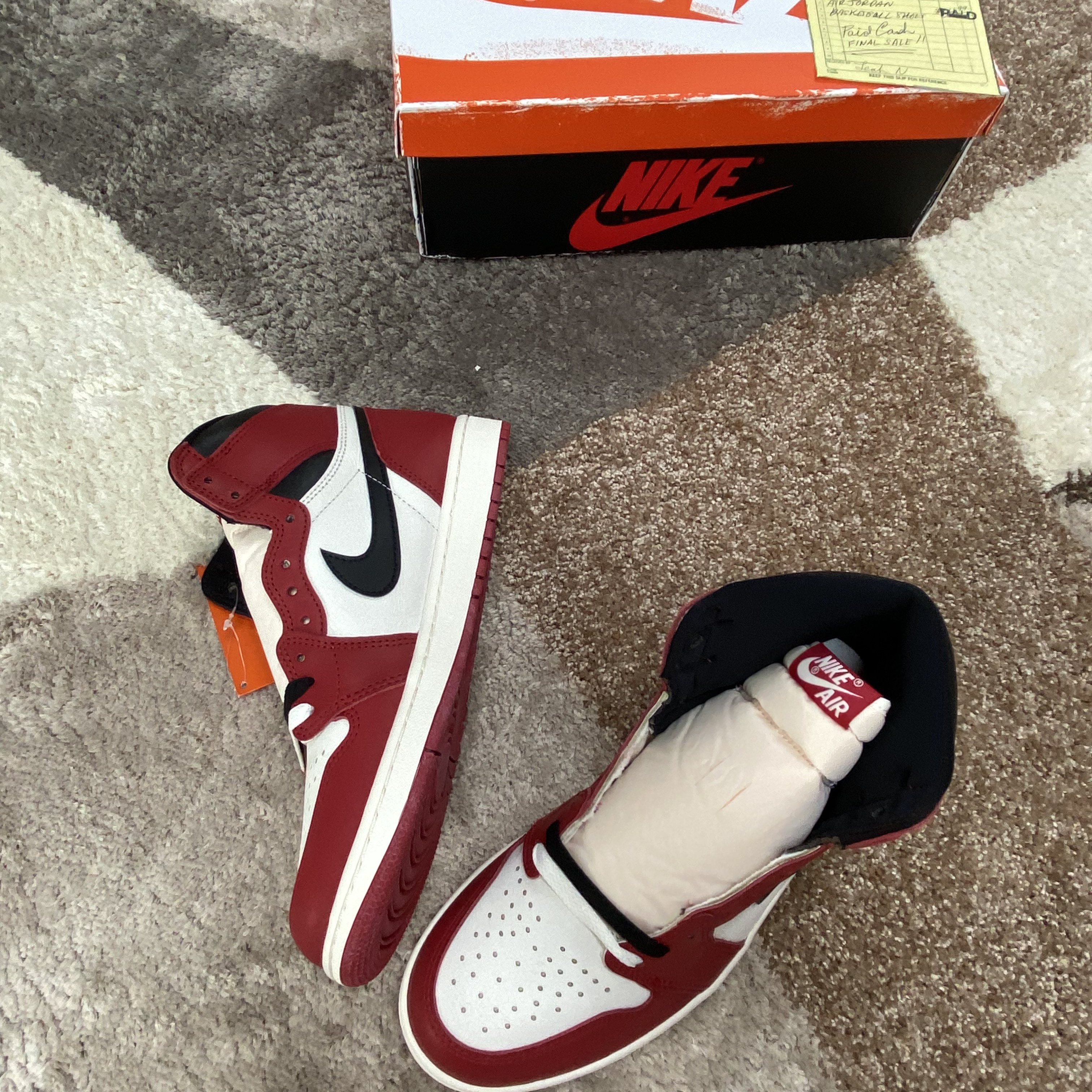 Jordan 1 Retro High OG Chicago 2022 착용 스타일 - 5