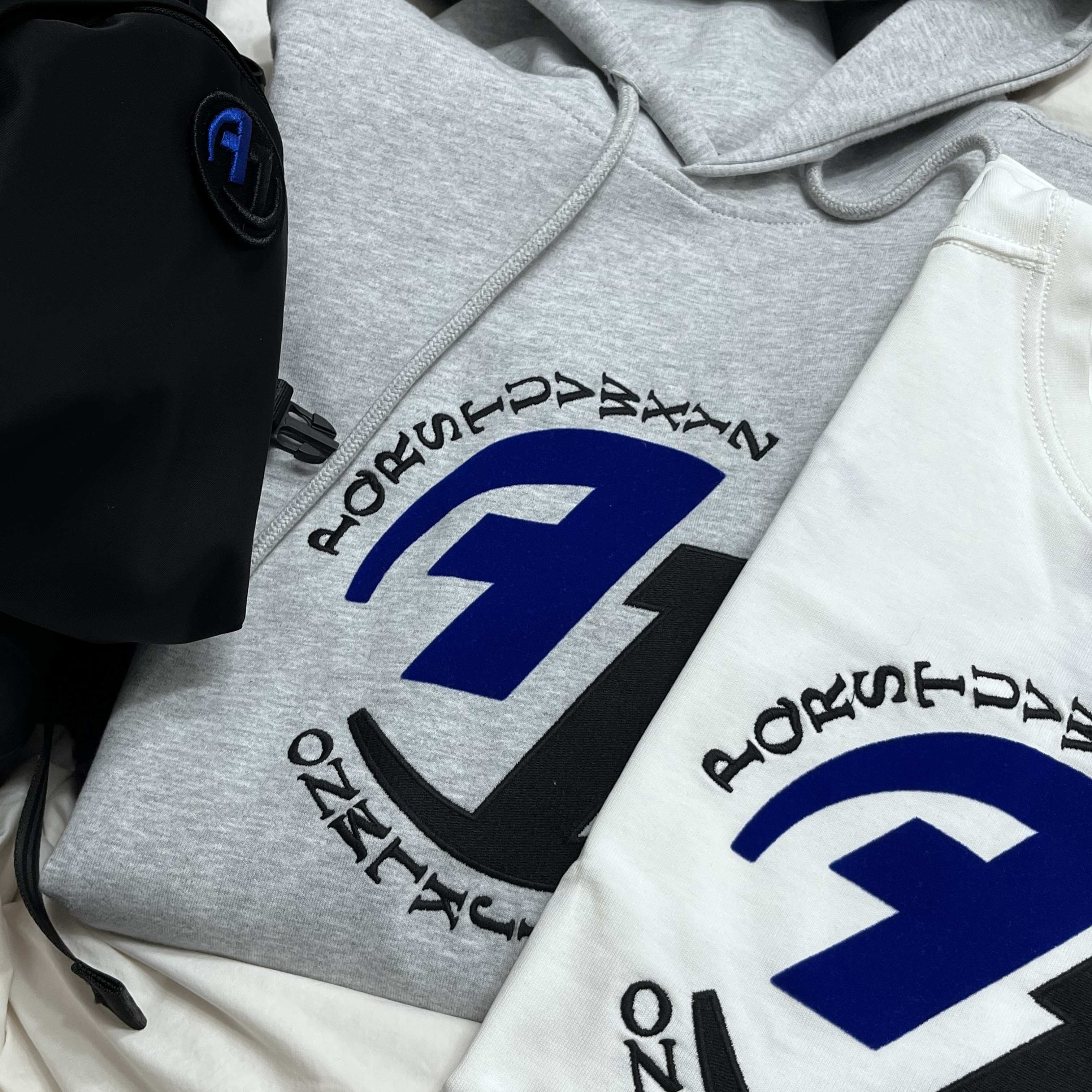 Zara x Ader Error Embroidery Hooded Sweatshirt Grey, Ader Error x Zara Backpack Black 착용 스타일