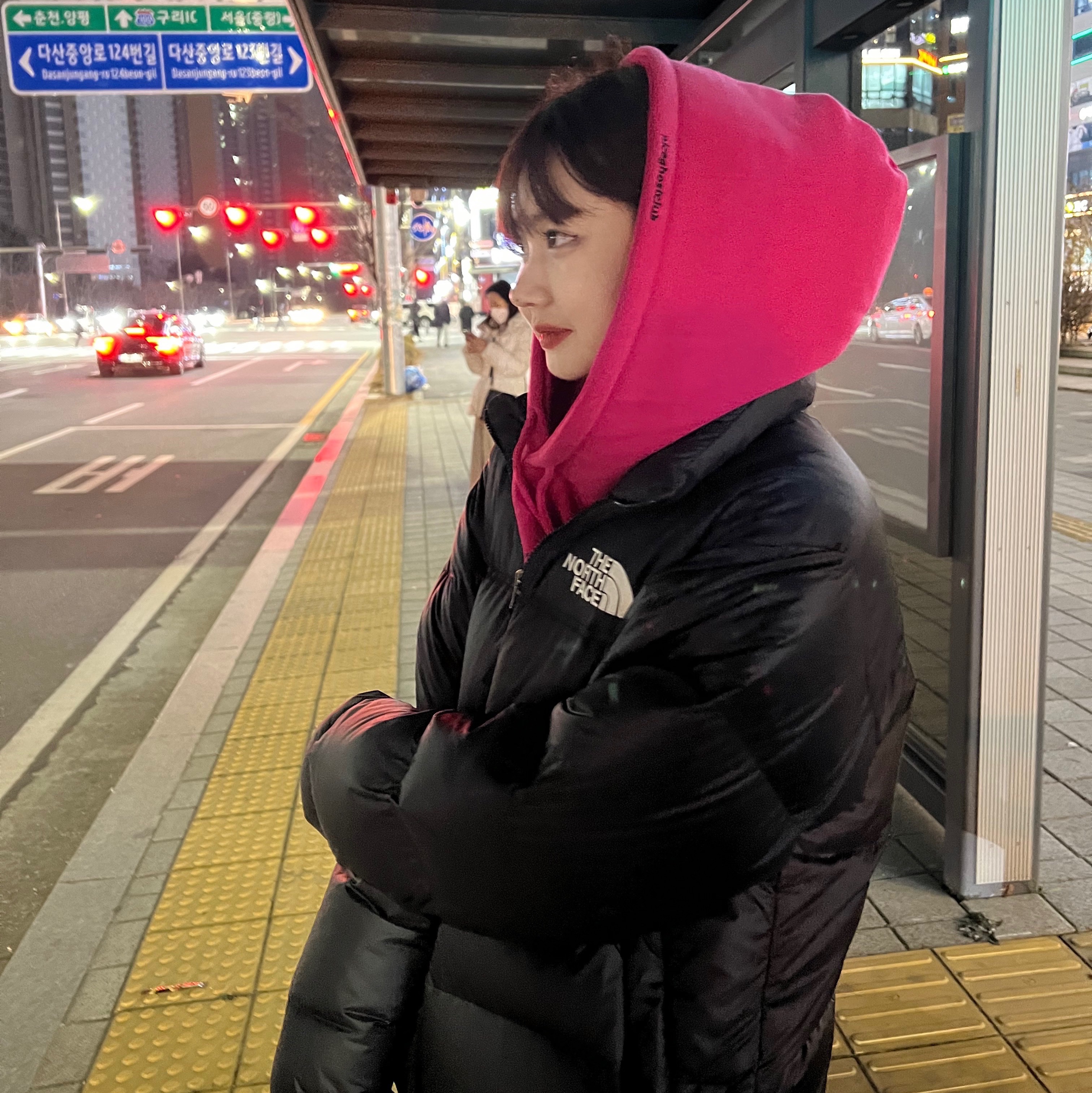 The North Face 1996 Eco Nuptse Jacket Black 착용 스타일