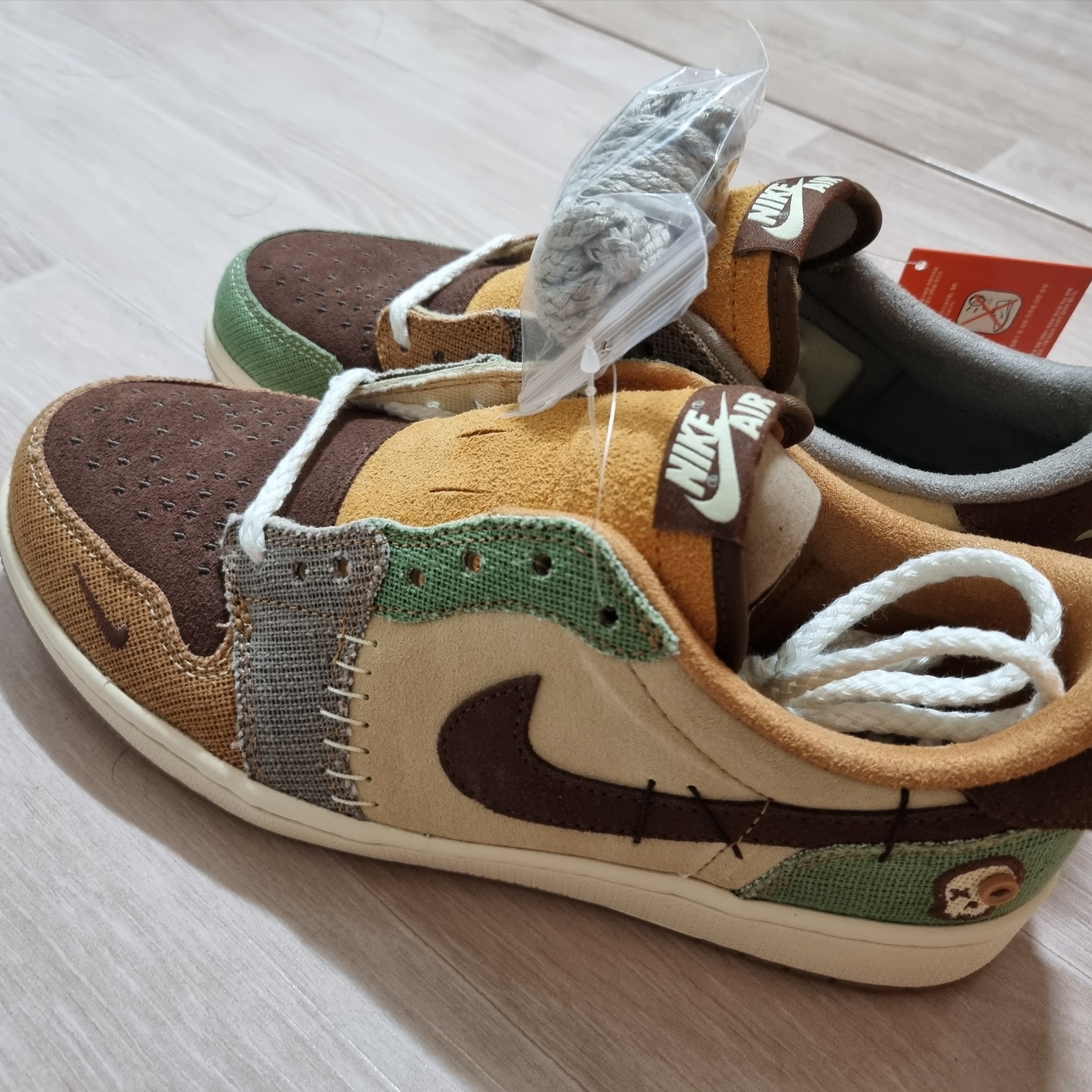 Jordan 1 x Zion Williamson Retro Low OG Flax and Oil Green 착용 스타일