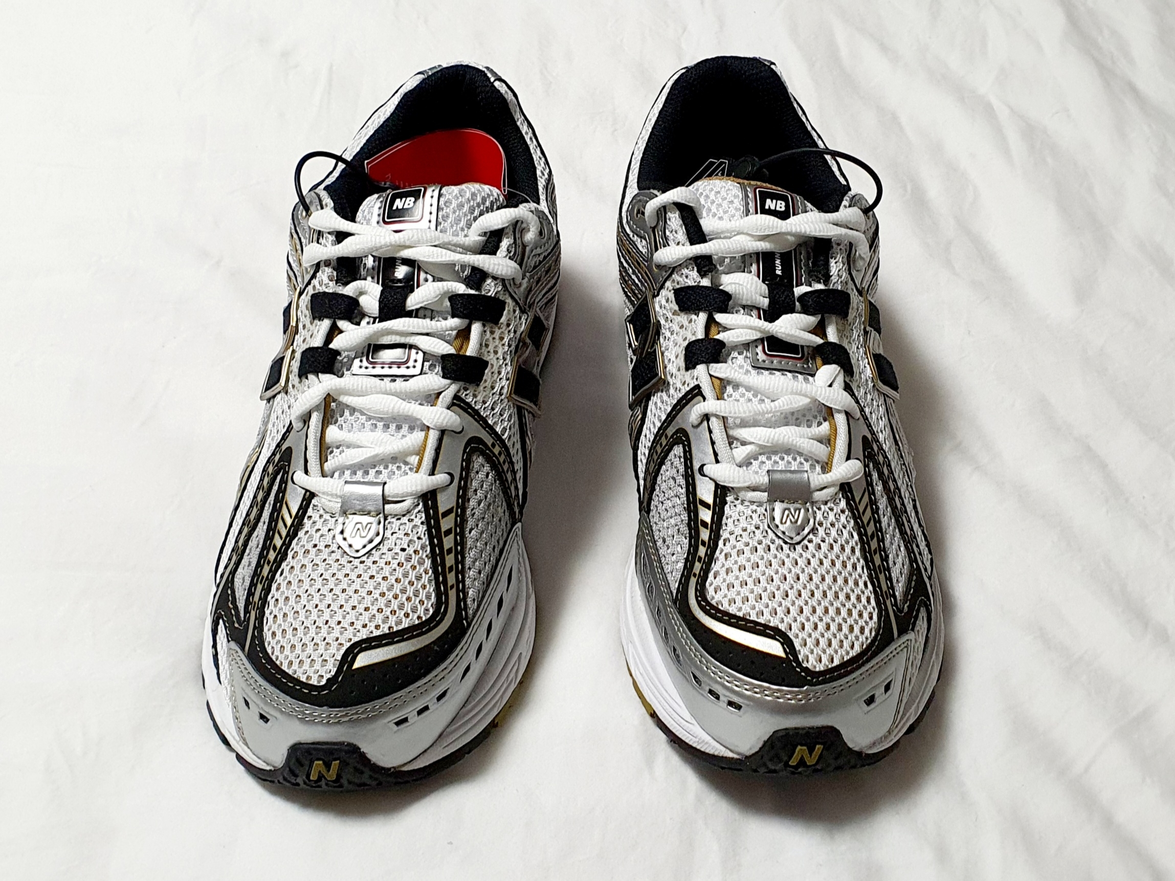 New Balance 1906R White Gold 착용 스타일 - 3