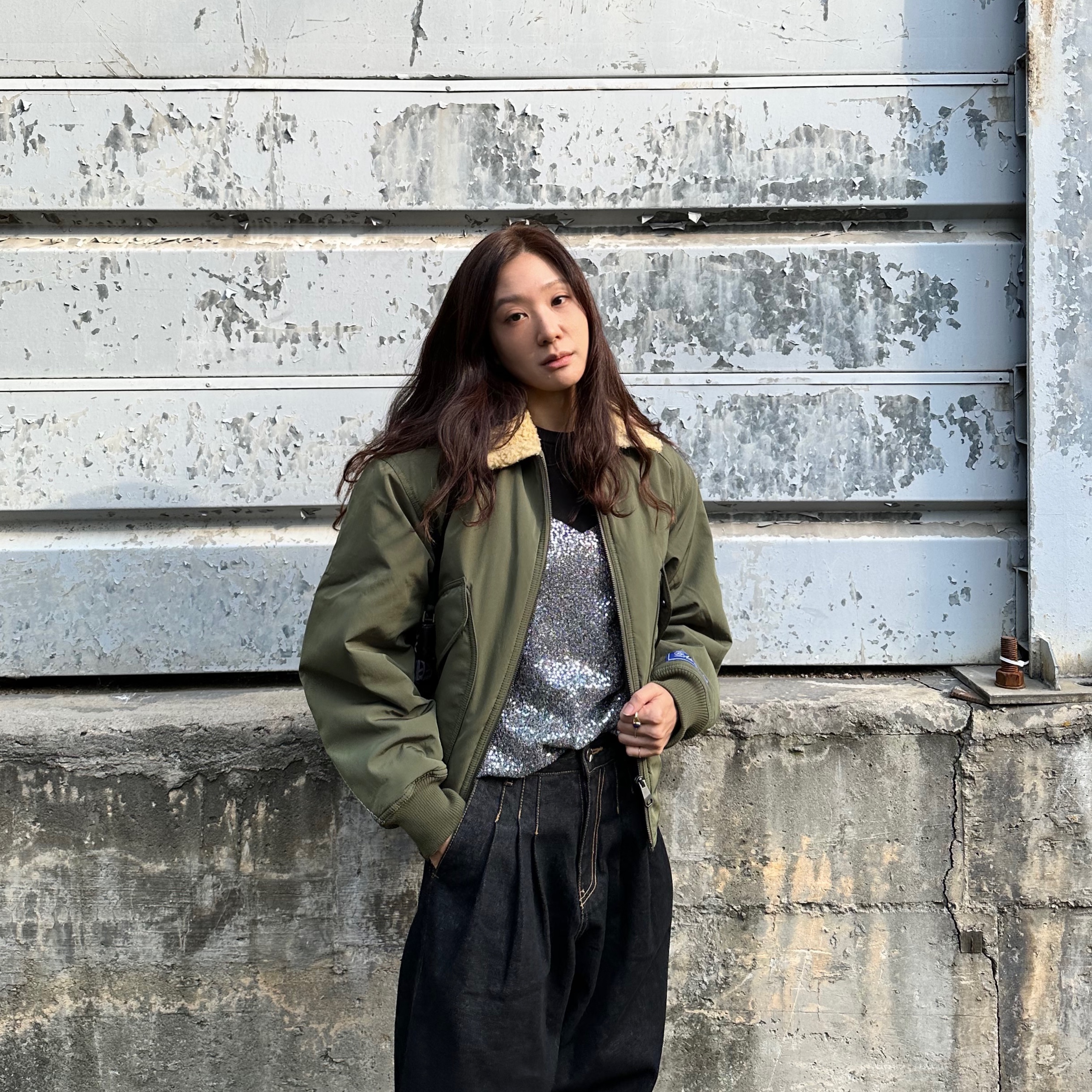Ader Error Wegon Jumper Khaki 착용 스타일 - 2