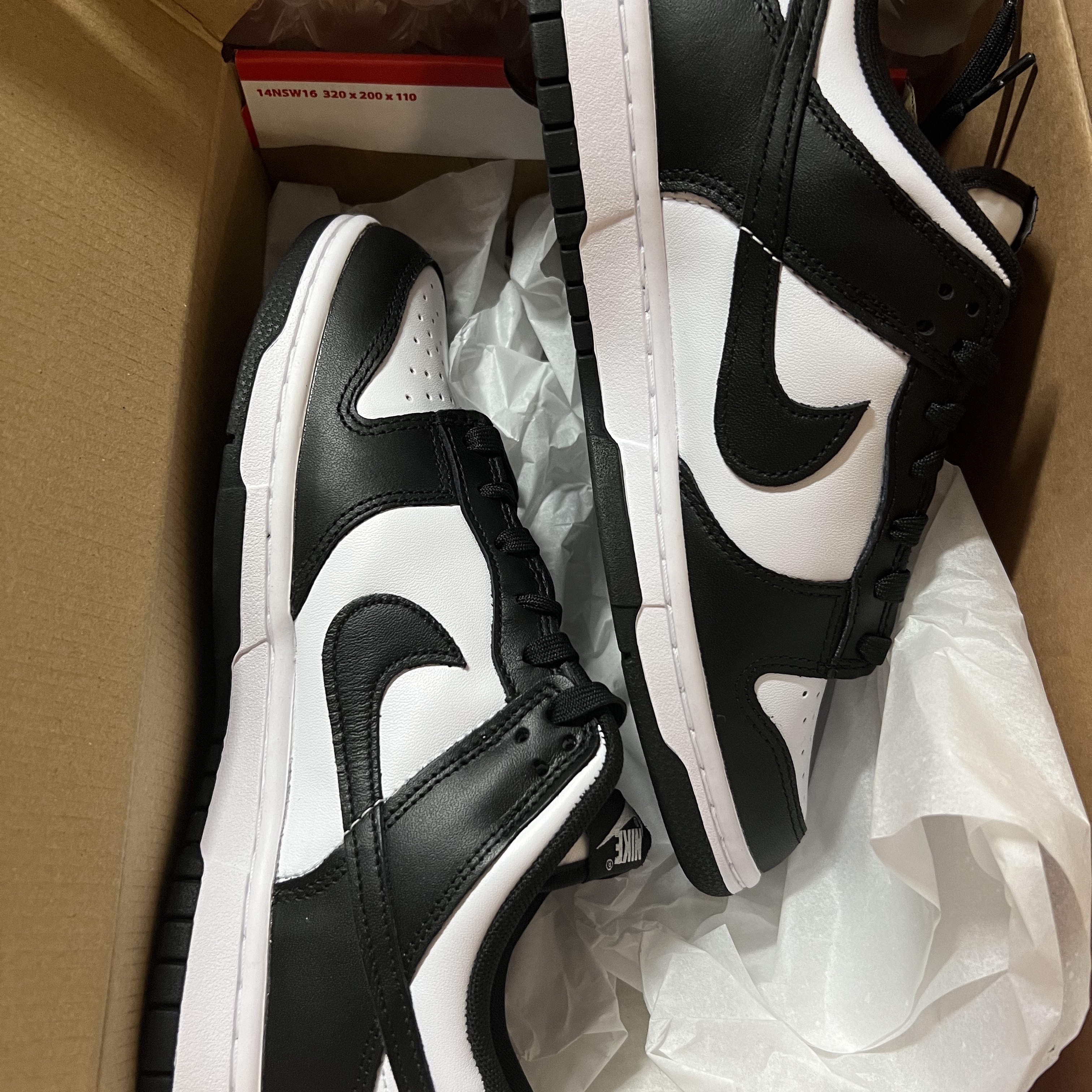Nike Dunk Low Retro Black 착용 스타일 - 1