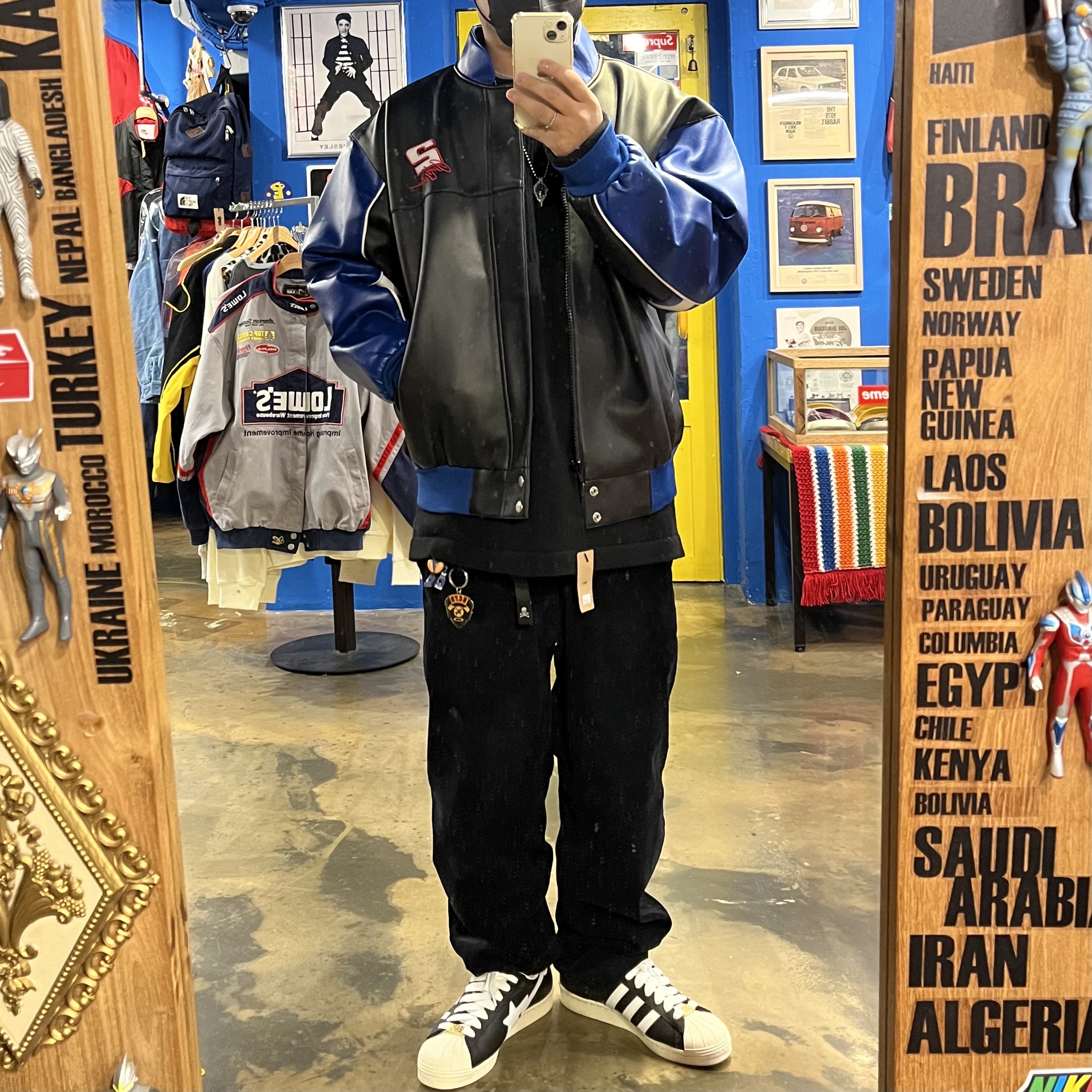 Adidas x BAPE Superstar 80s Core Black Off White, Supreme x Comme des Garcons Junya Watanabe Man Bug Keychain Purple Camo - 21FW 착용 스타일 - 2