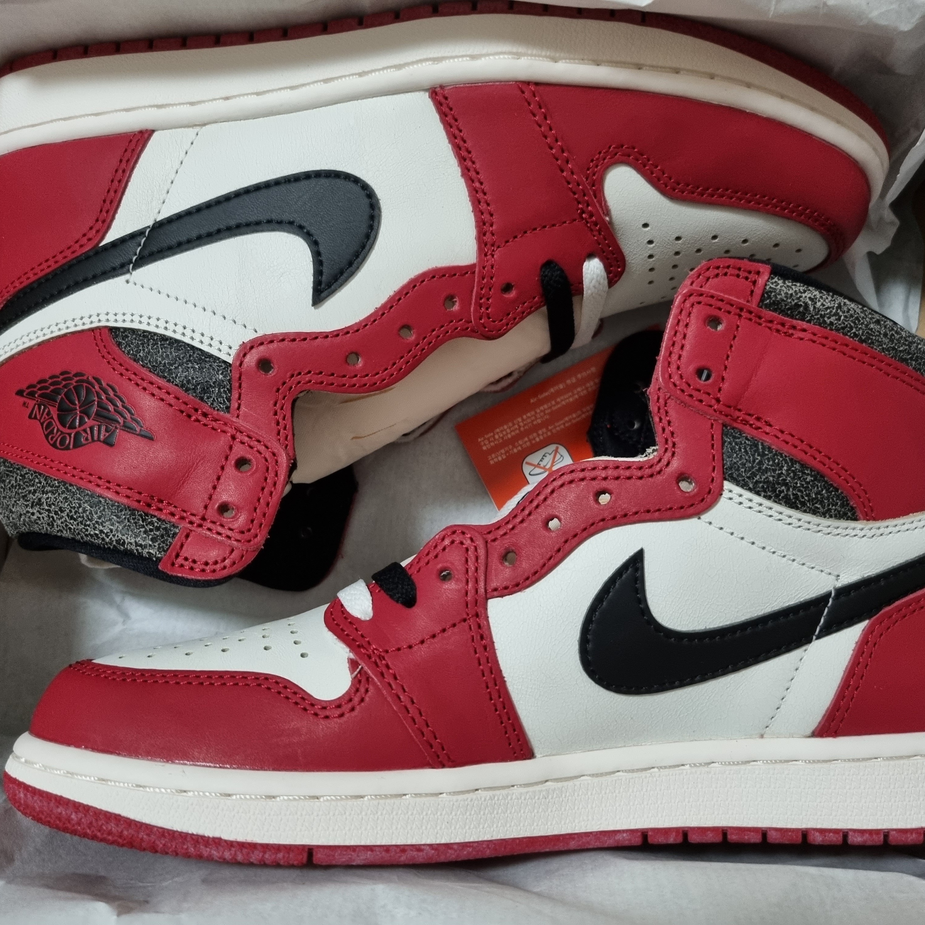 Jordan 1 Retro High OG Chicago 2022 착용 스타일 - 1