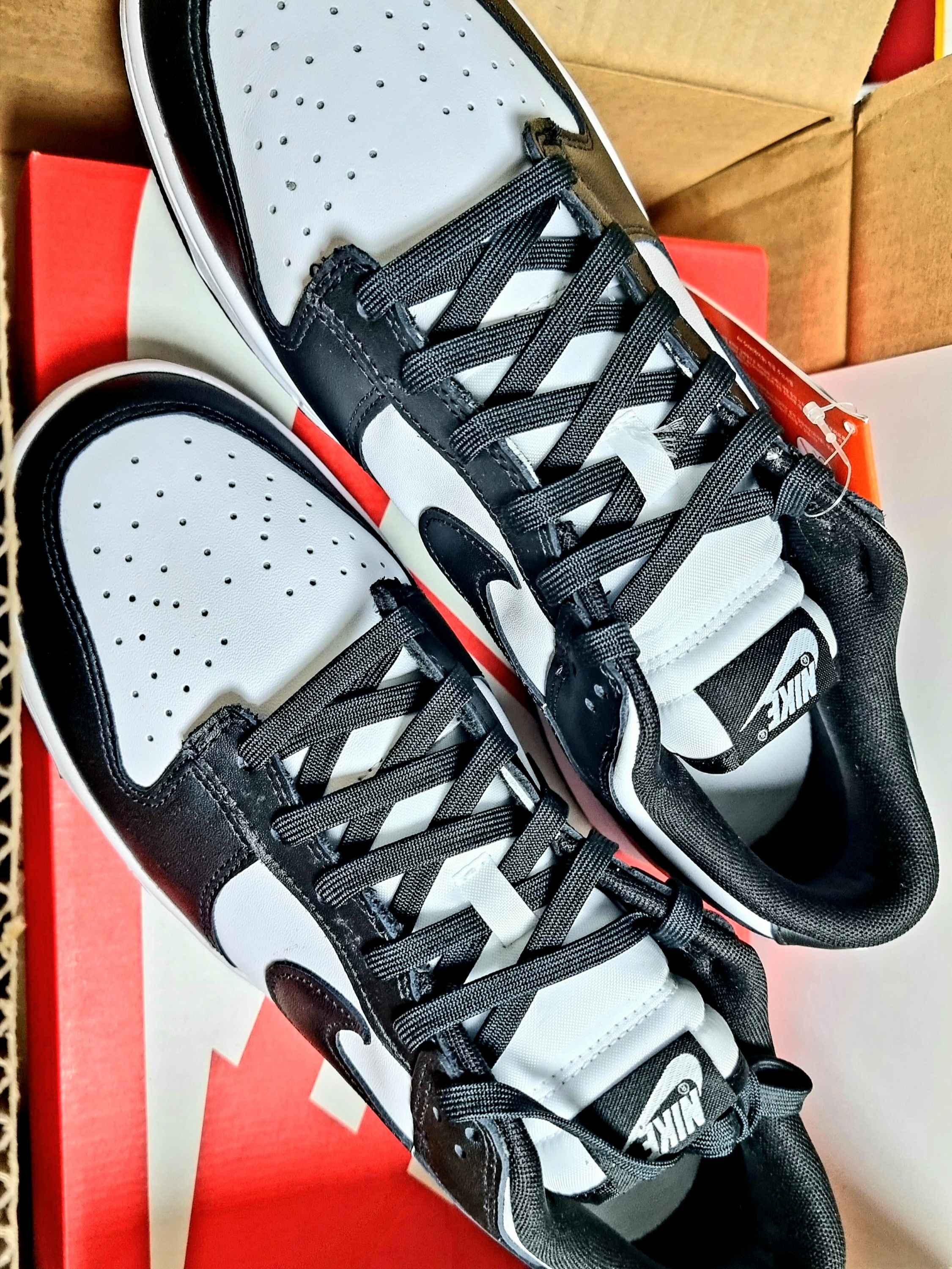 Nike Dunk Low Retro Black 착용 스타일