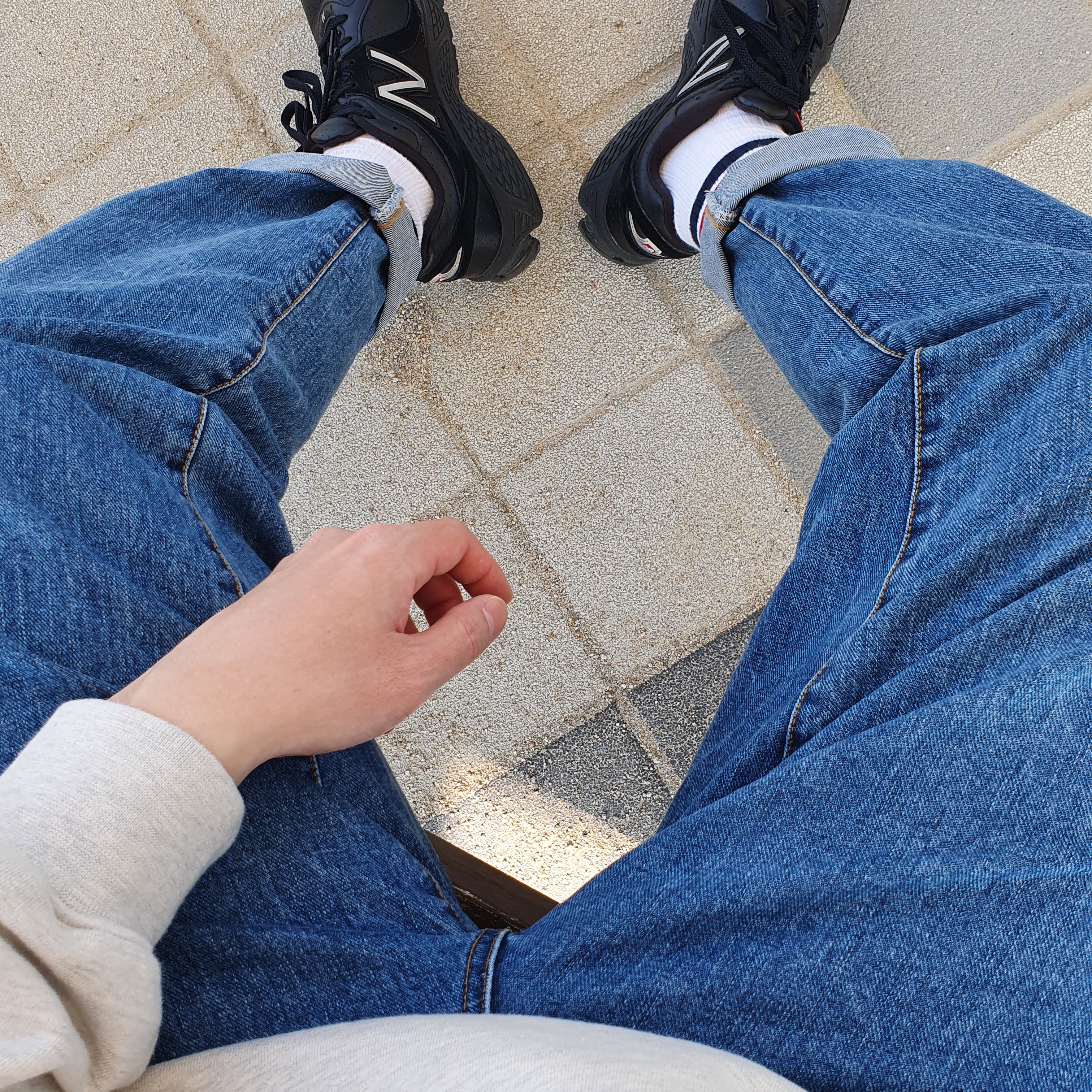 New Balance x Thisisneverthat 860v2 Black 착용 스타일