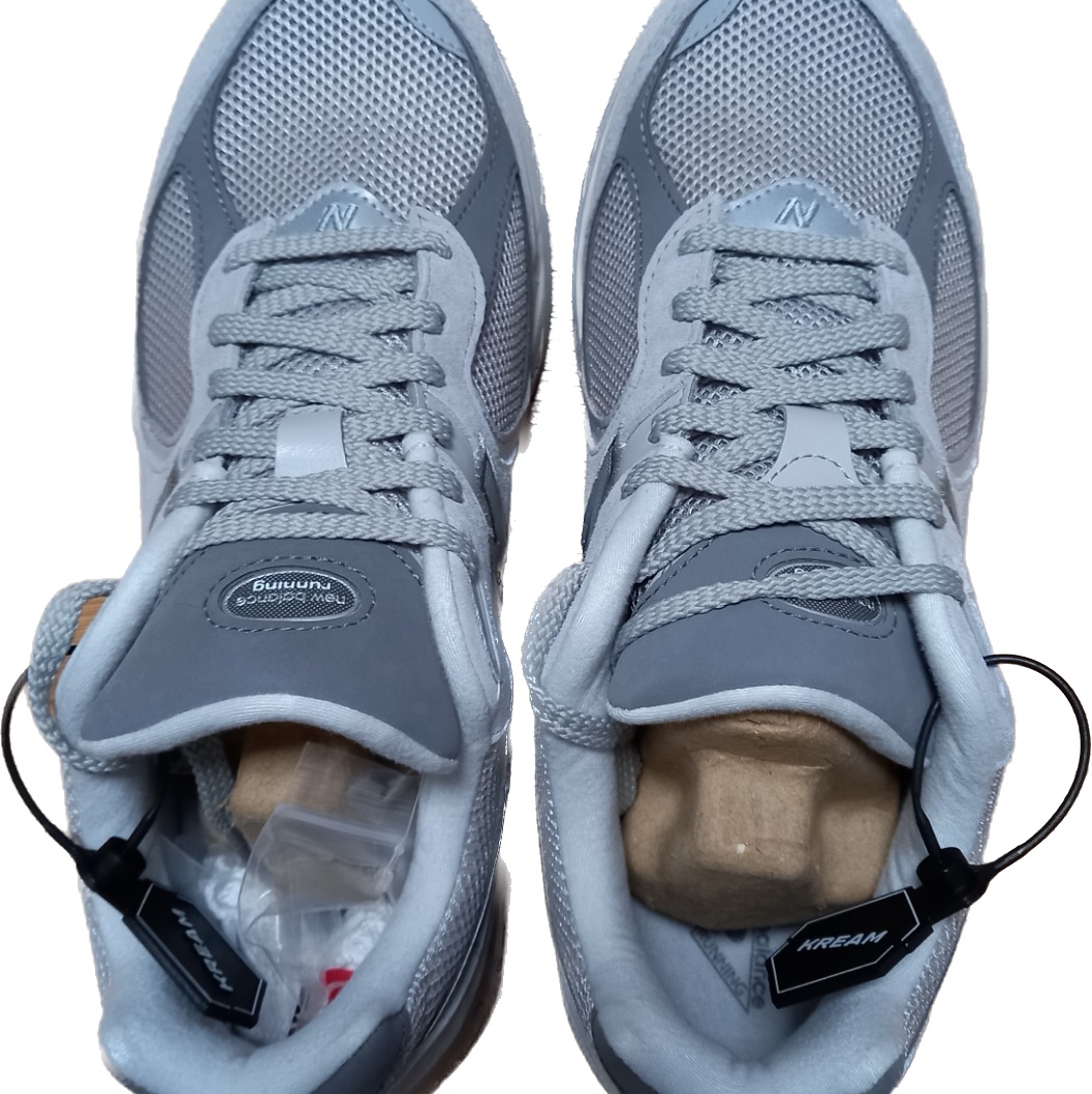 New Balance 2002R T2 Gray 착용 스타일 - 2