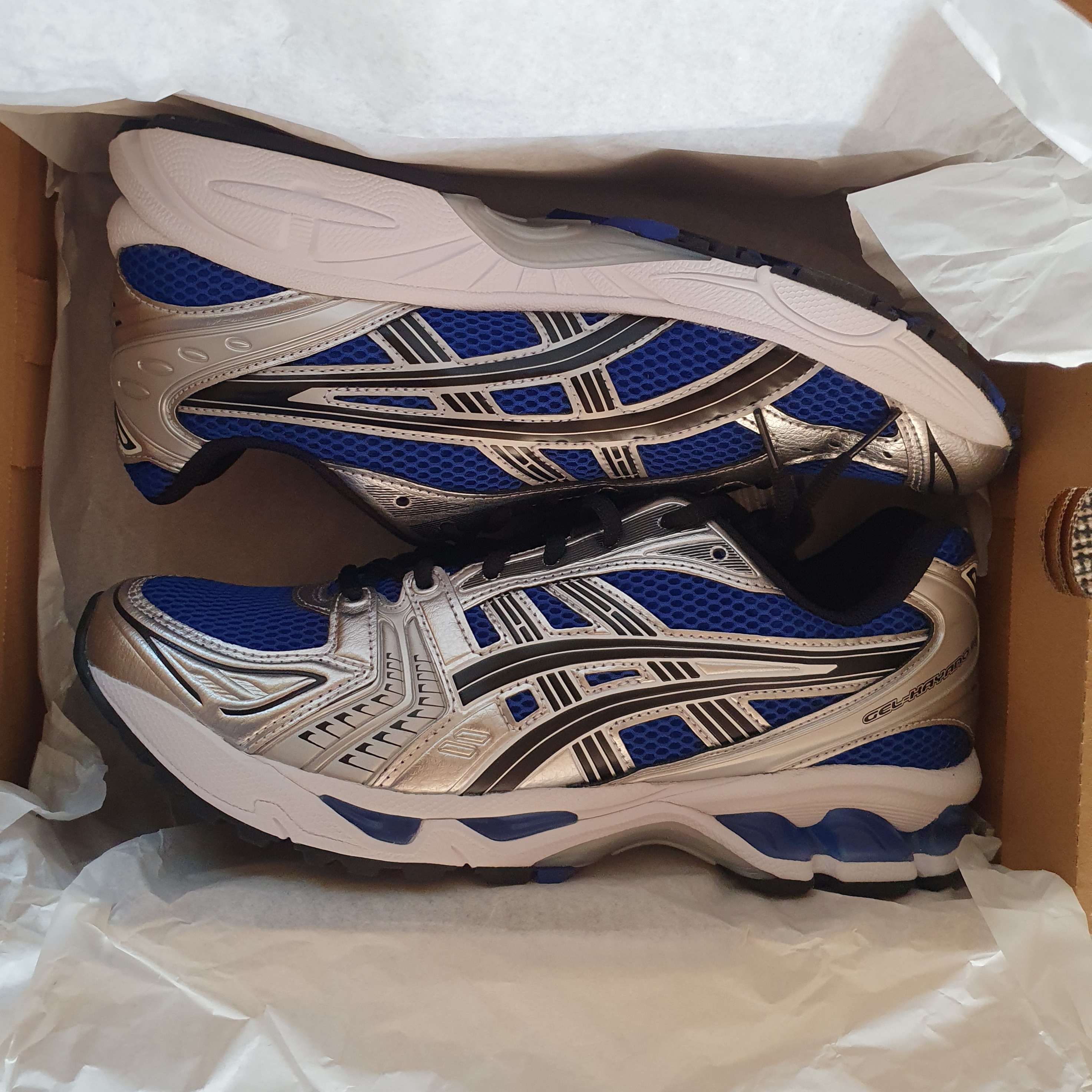 Asics Gel-Kayano 14 Monaco Blue Black 착용 스타일