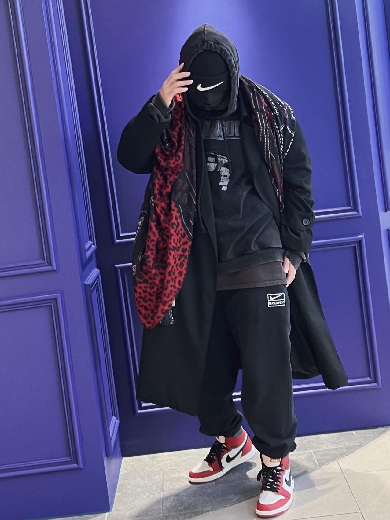 Nike x Stussy NRG Cuffed Beanie Black, Nike x Stussy NRG RA Washed Fleece Pants Black (DN4030-010) 착용 스타일 - 1