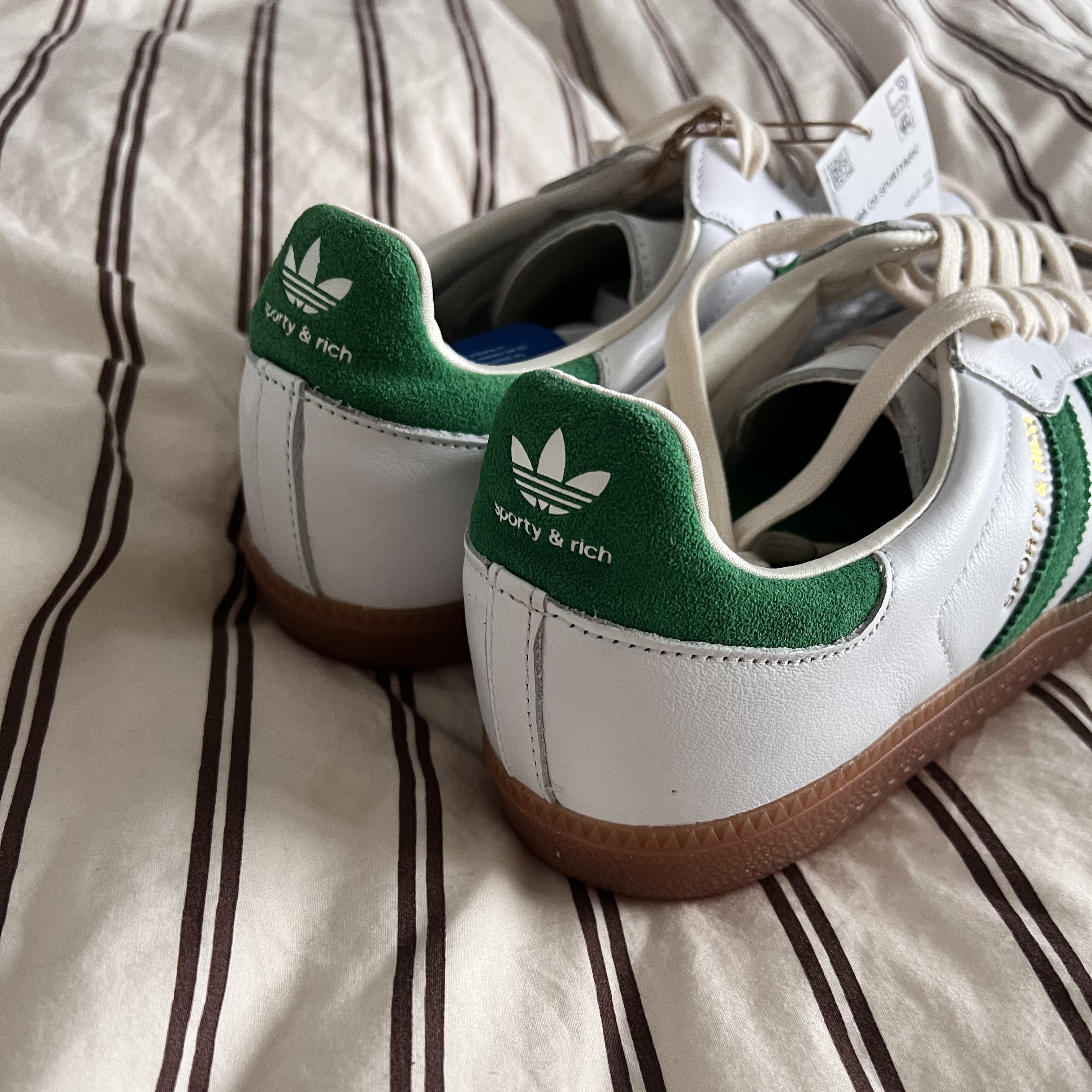 Adidas x Sporty & Rich Samba OG Cloud White Green 착용 스타일 - 4
