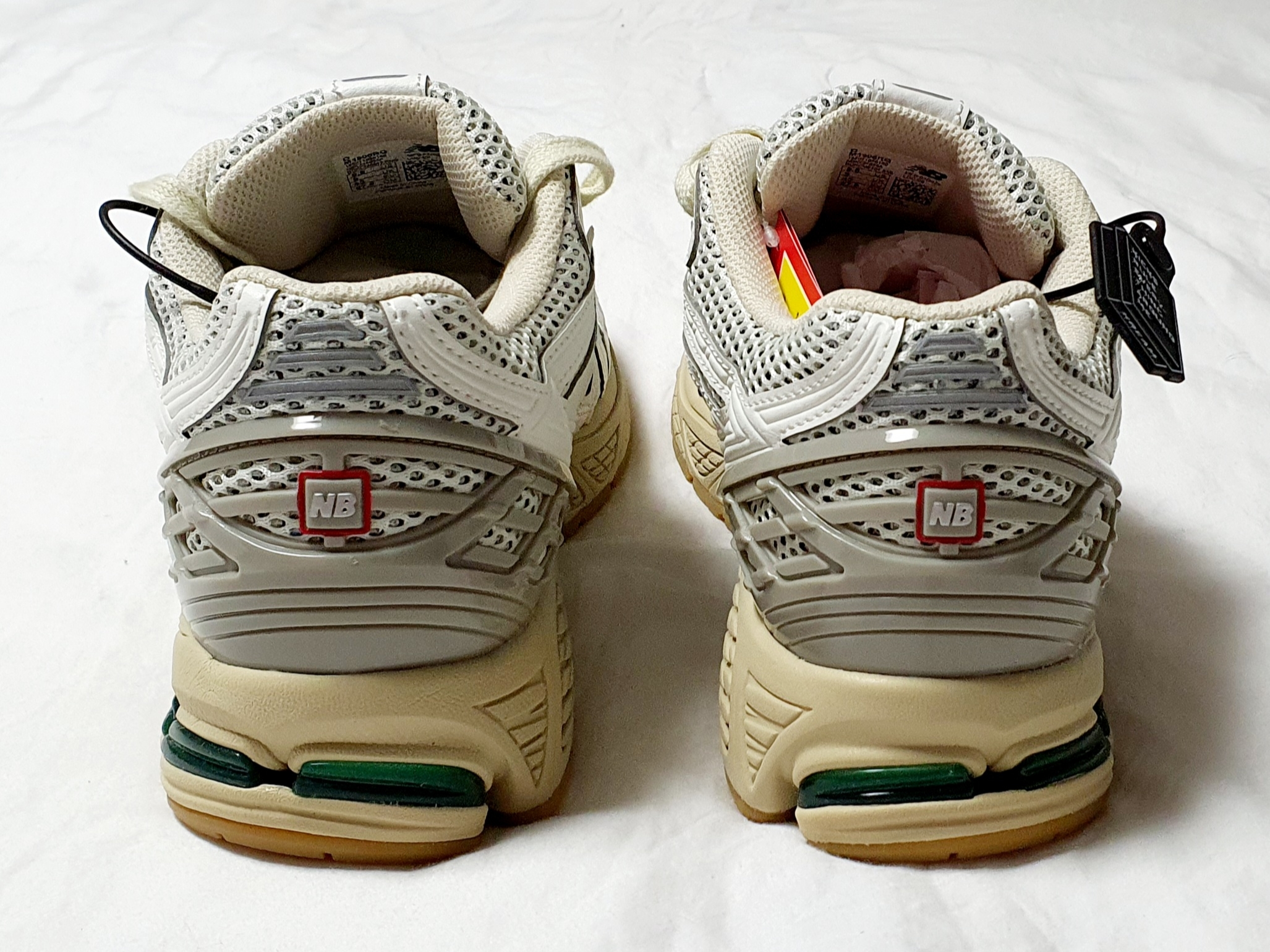 New Balance 1906R Silver Green 착용 스타일 - 4