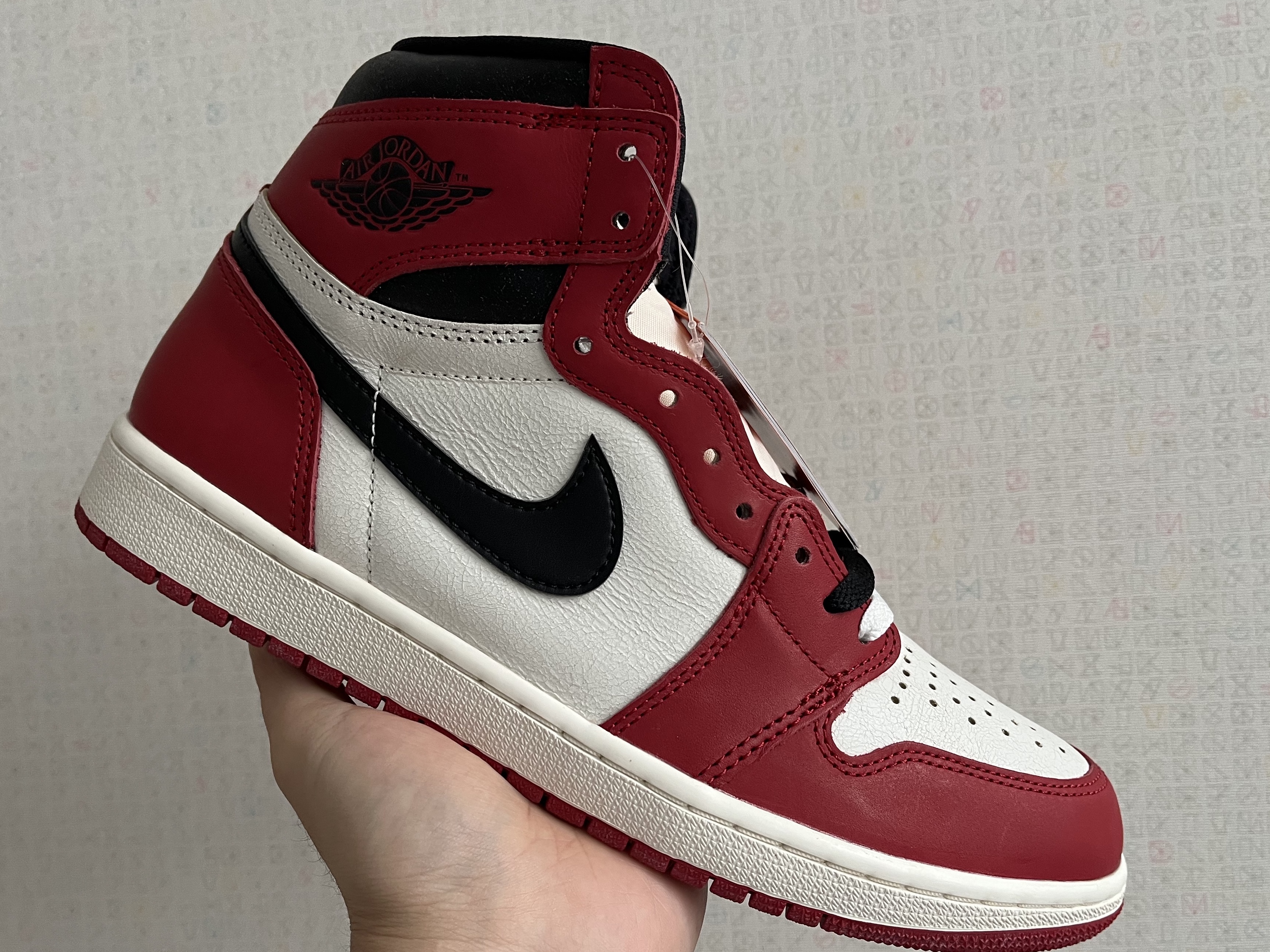 Jordan 1 Retro High OG Chicago 2022 착용 스타일 - 2