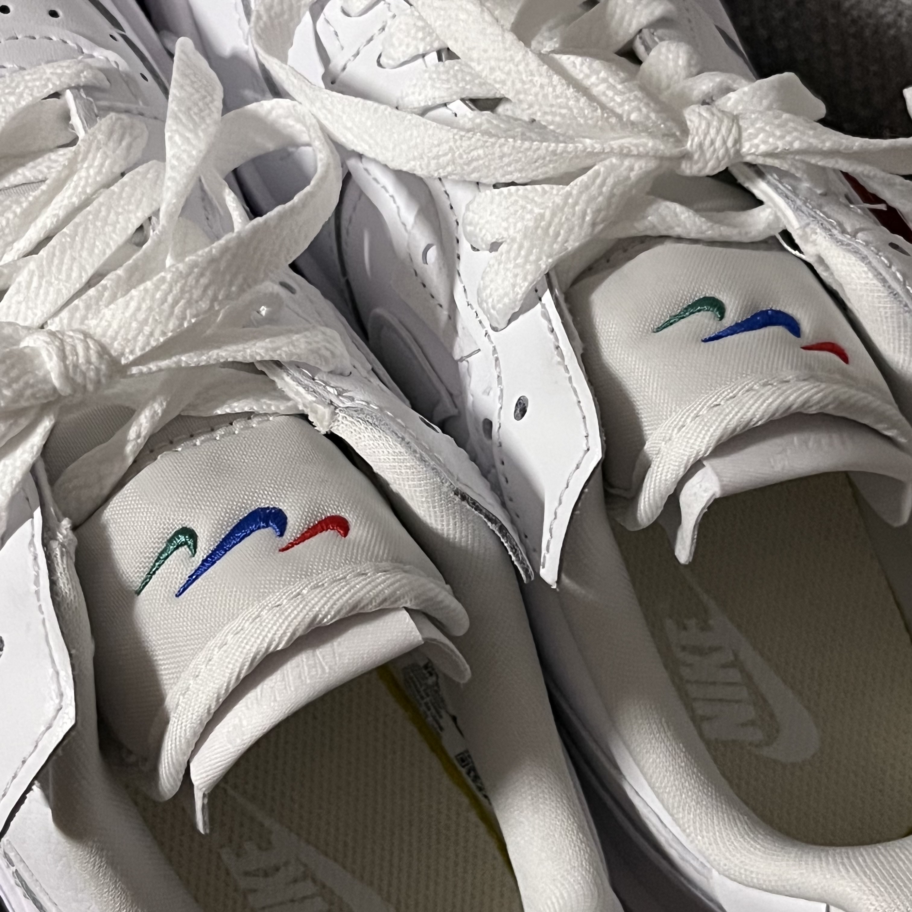 (W) Nike Air Force 1 Fontanka White 착용 스타일 - 3