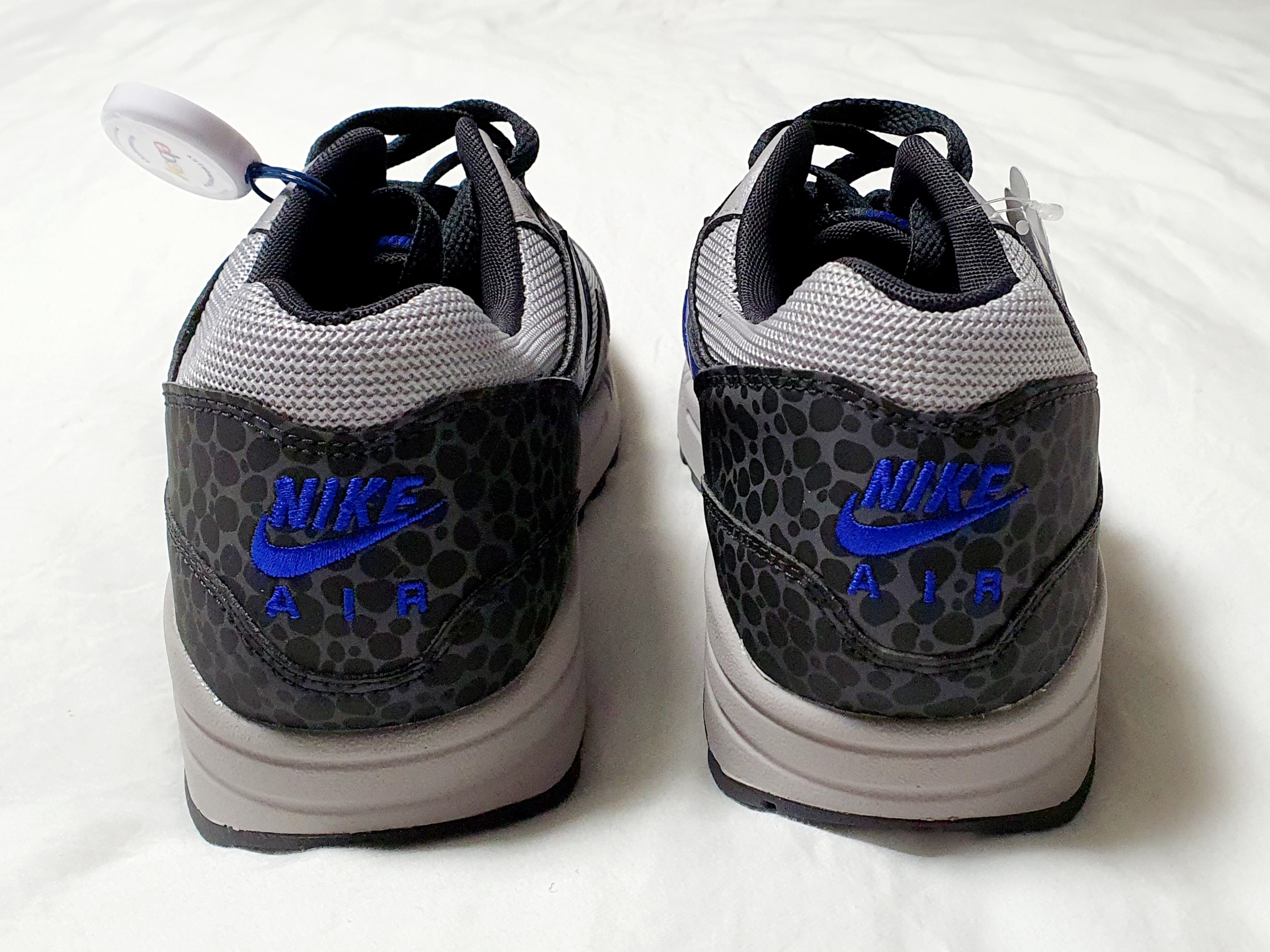 Nike Air Max 1 SE Reflective Off Noir Hyper Blue 착용 스타일 - 5