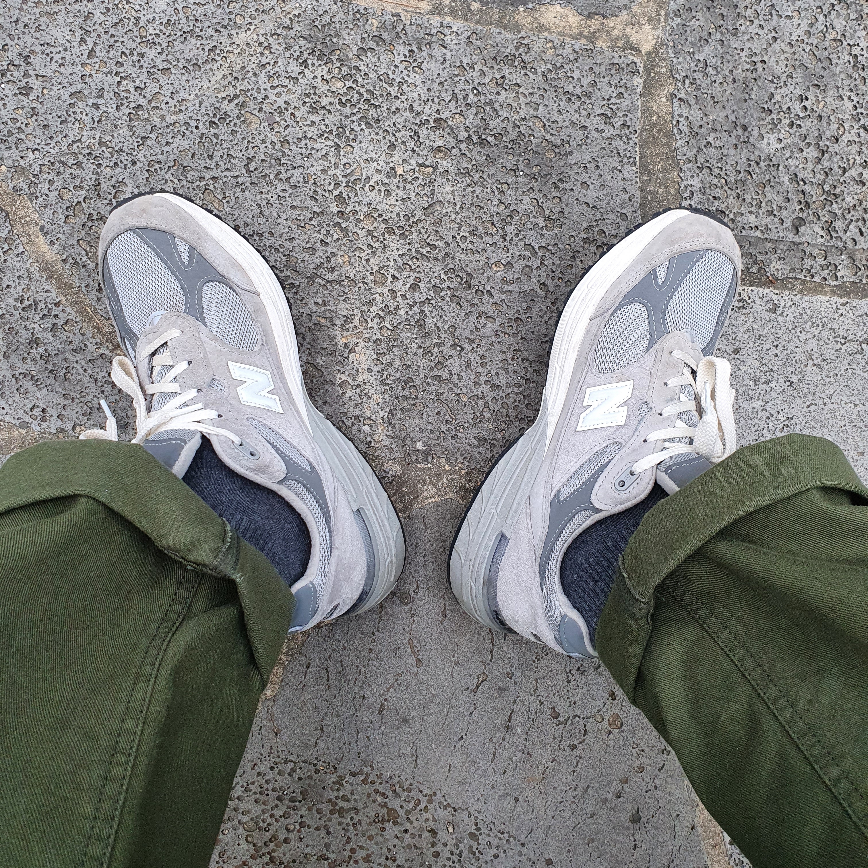 (W) New Balance 993 Made in USA Grey - B Standard 착용 스타일