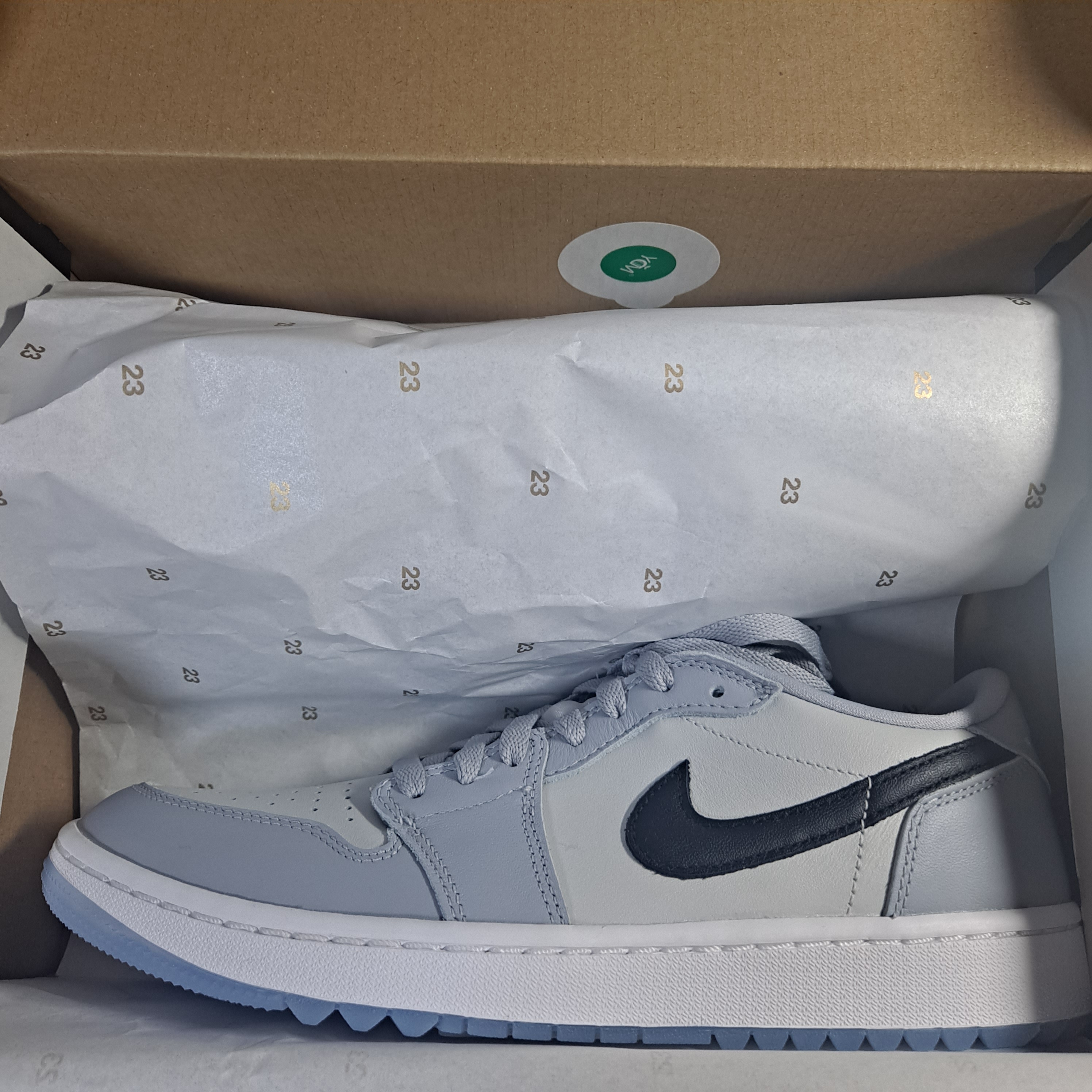 Jordan 1 Low Golf Wolf Grey 착용 스타일 - 1