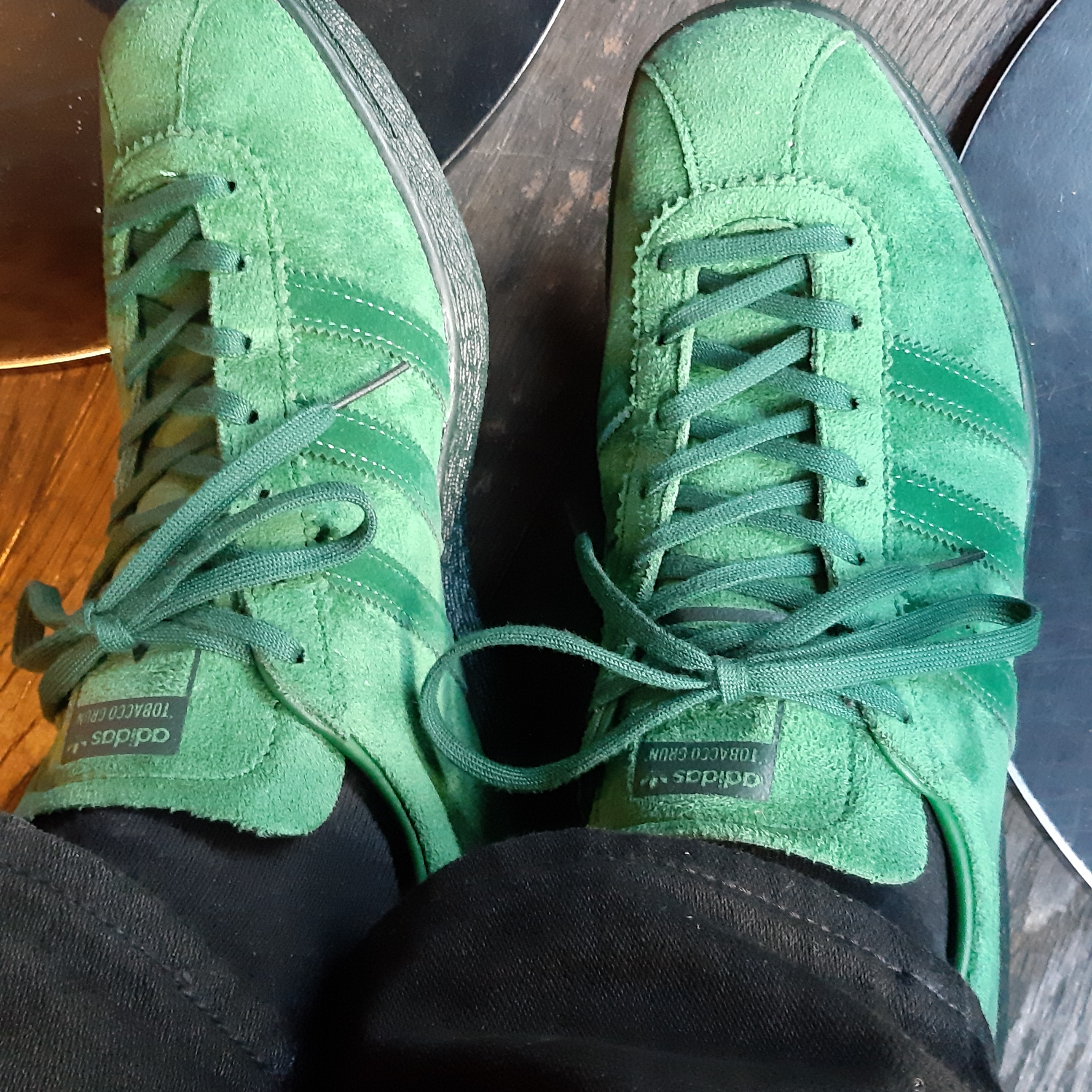Adidas Tobacco Gruen Dark Green 착용 스타일