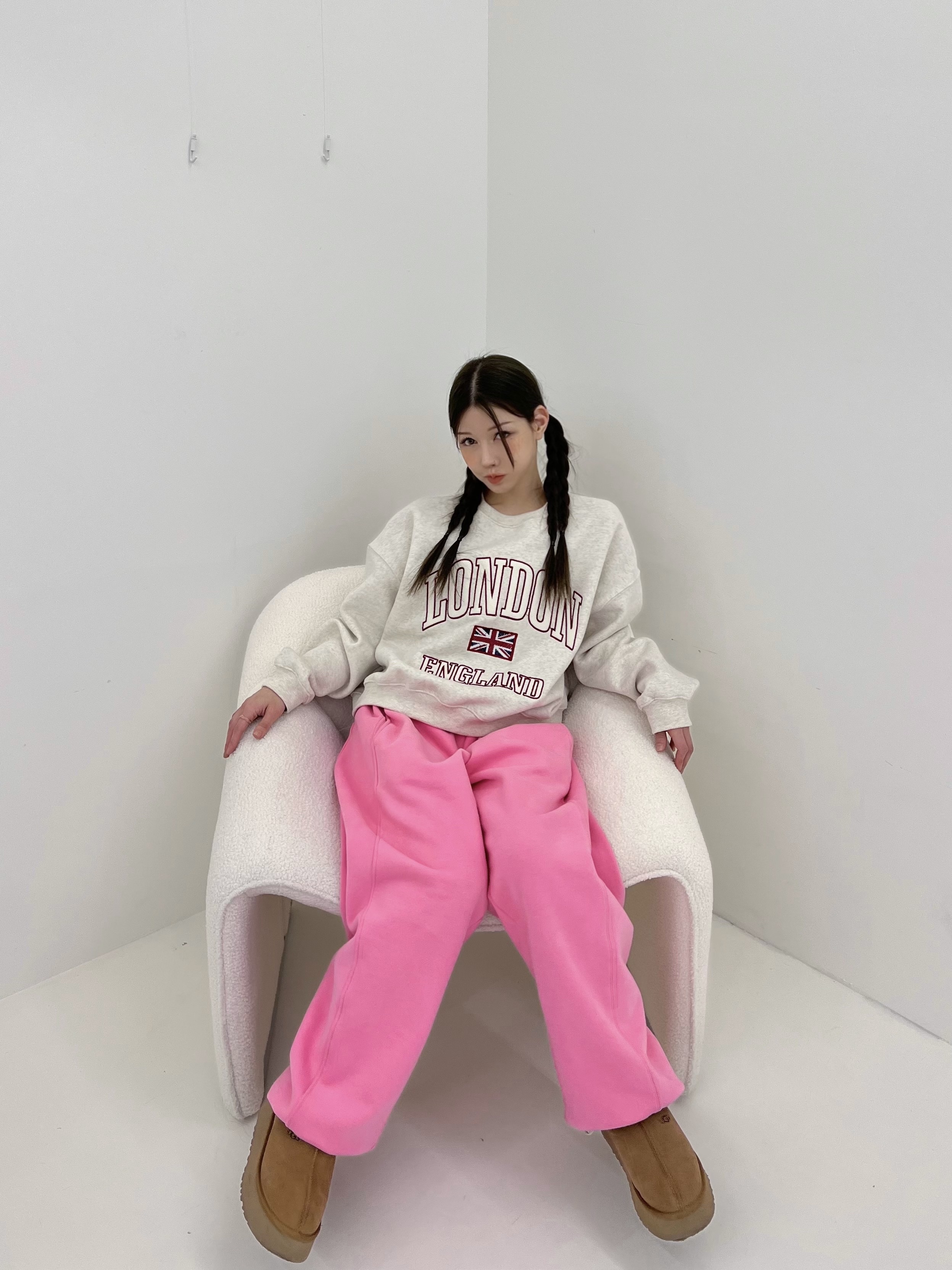 (W) UGG Tazz Slipper Chestnut 착용 스타일