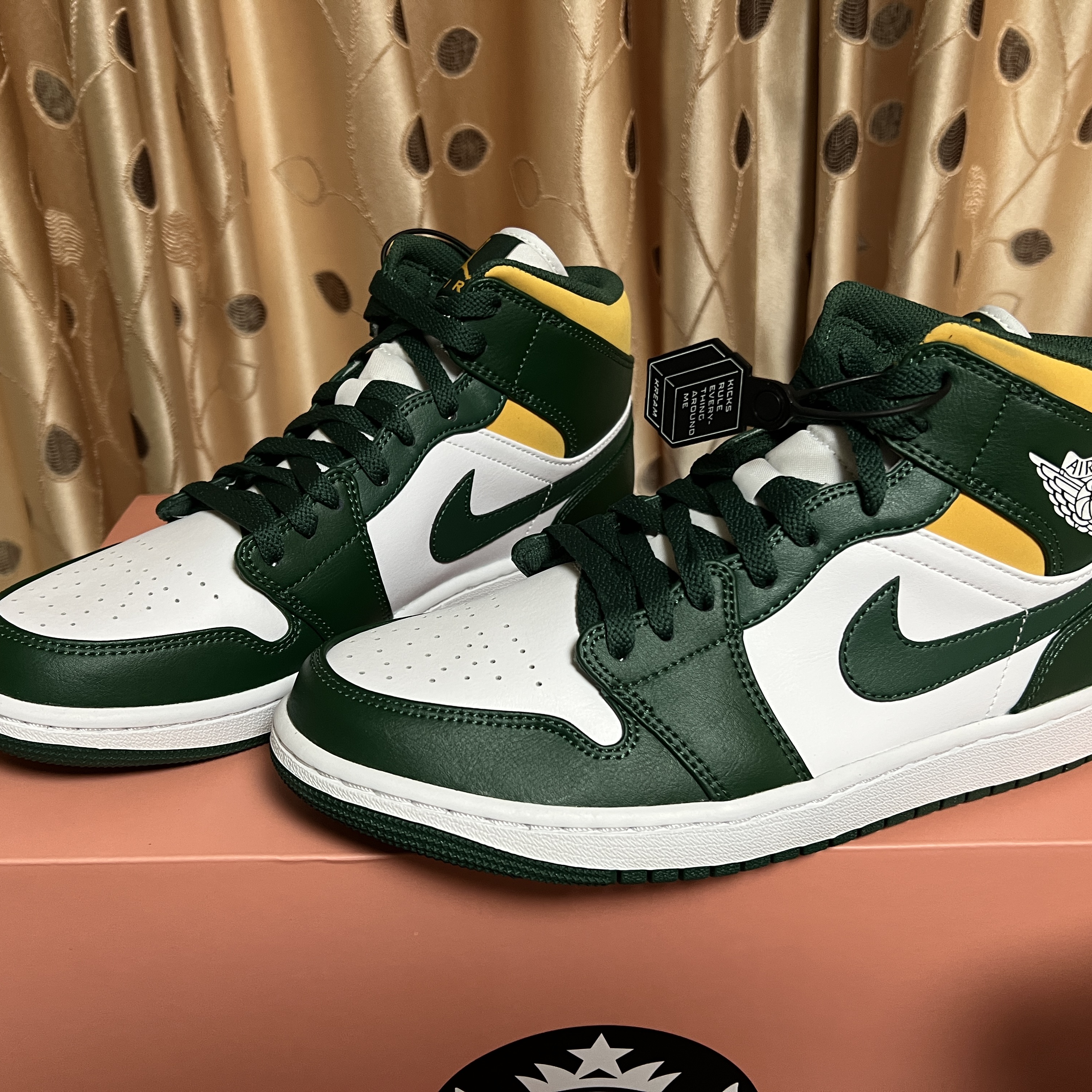 Jordan 1 Mid Sonics 2021 착용 스타일