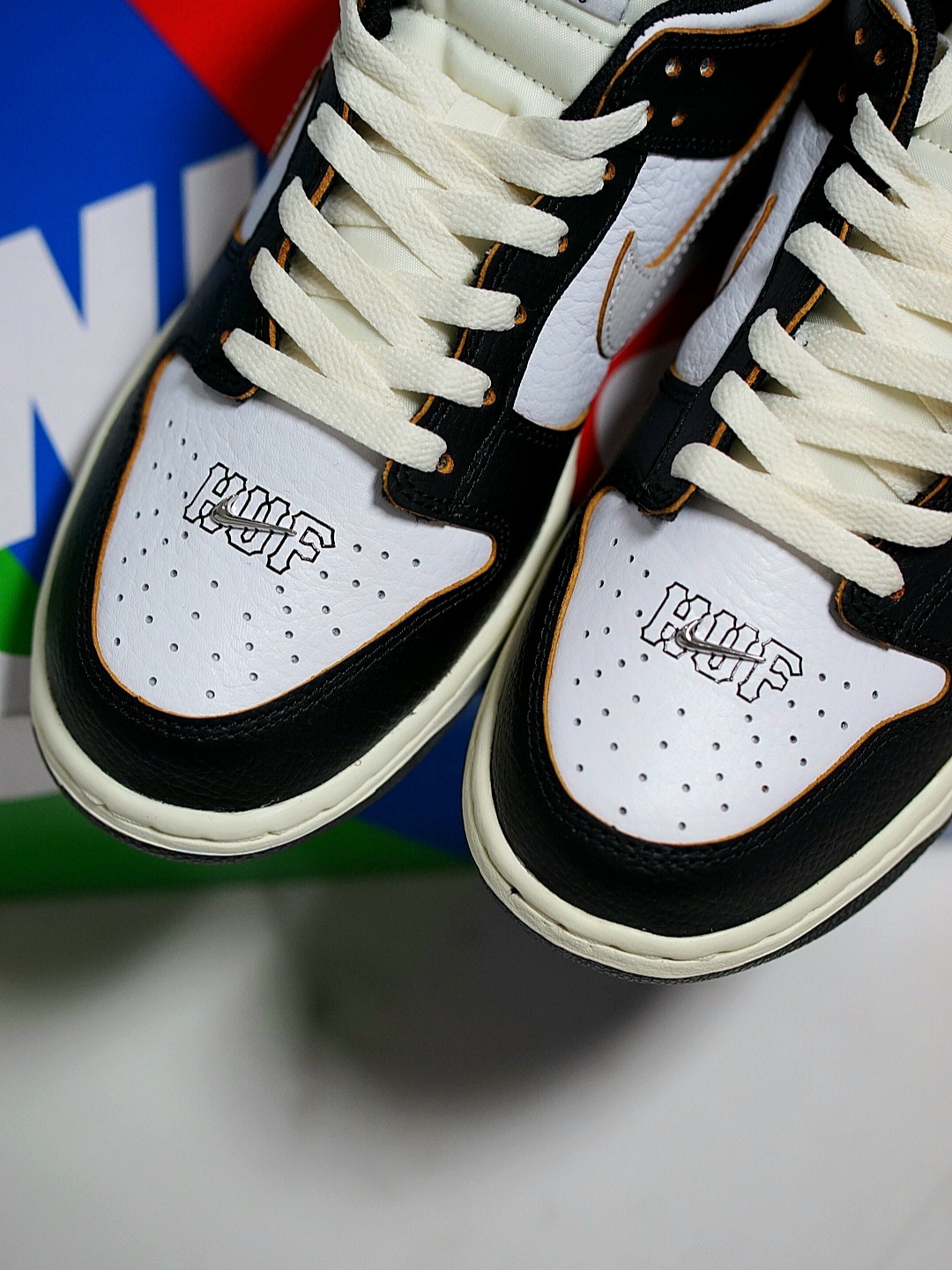Nike x HUF SB Dunk Low San Francisco 착용 스타일 - 2