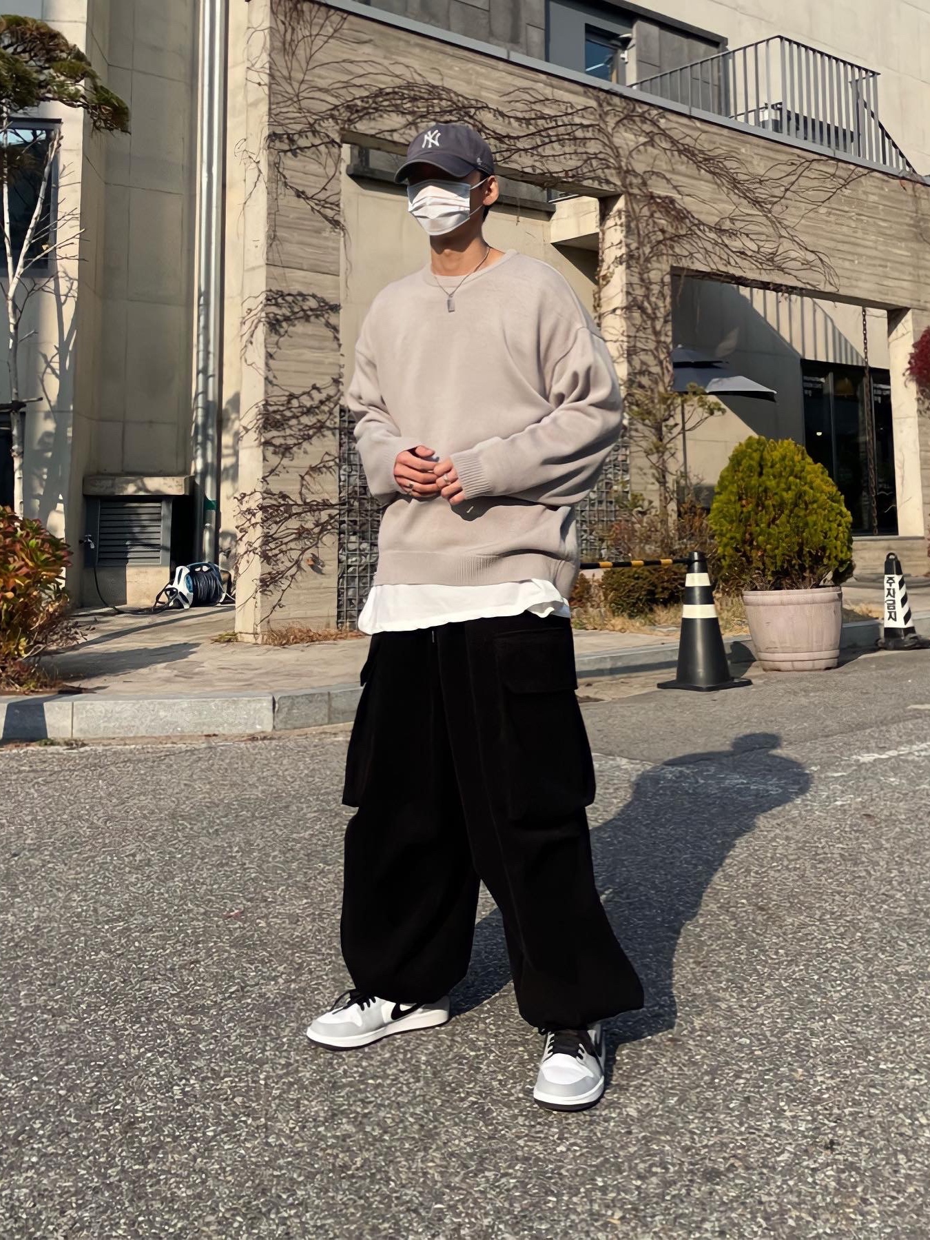 Jordan 1 Low Light Smoke Grey 착용 스타일 - 2