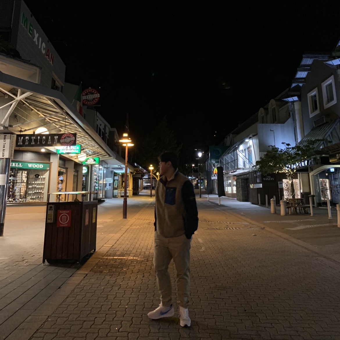 Patagonia Classic Retro-X Vest Natural, Nike Air Tailwind 79 OG Vast Grey Light Photo Blue 착용 스타일