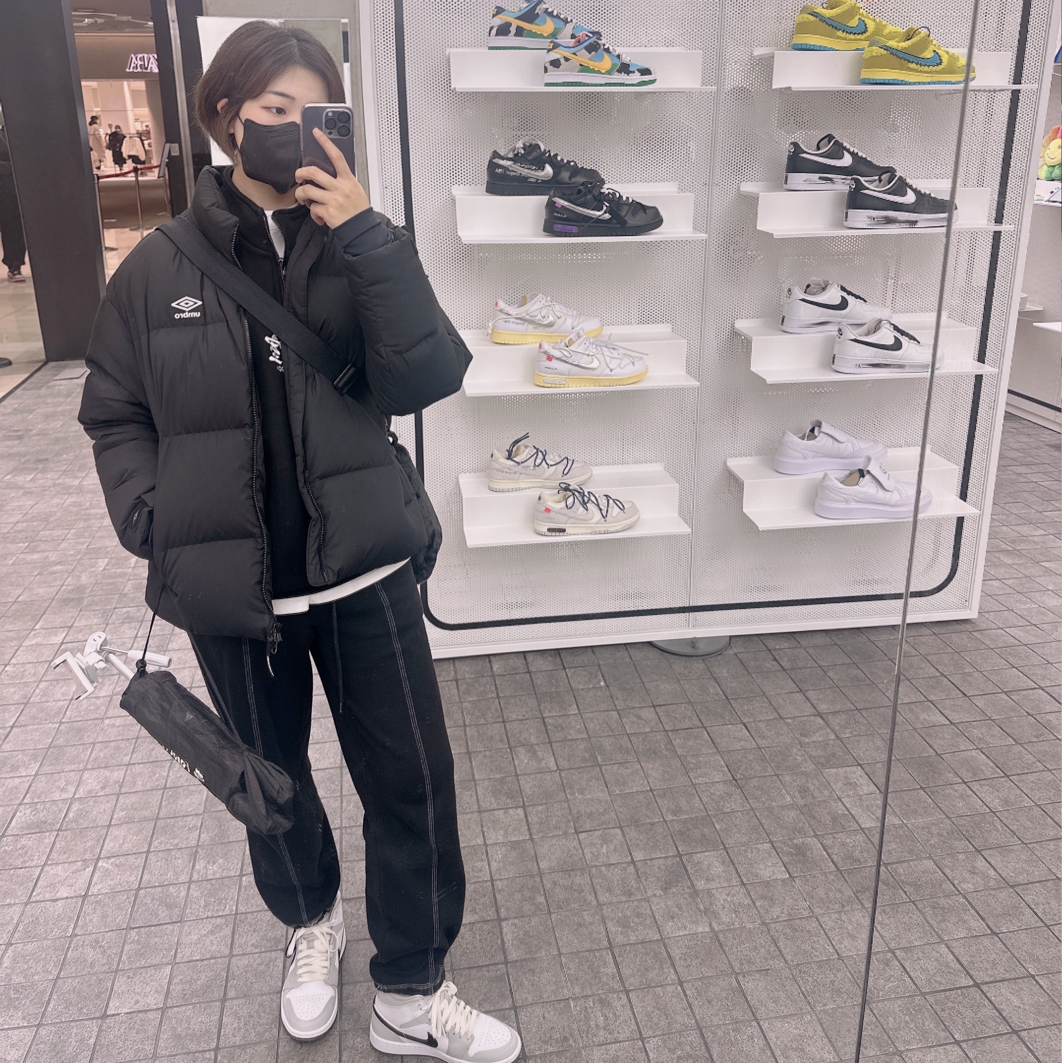 Darkr8m Studio Quarter Zip Up Sweatshirt Black, Apple iPhone 14 Pro 256GB Deep Purple (Korean Ver.) 착용 스타일 - 5