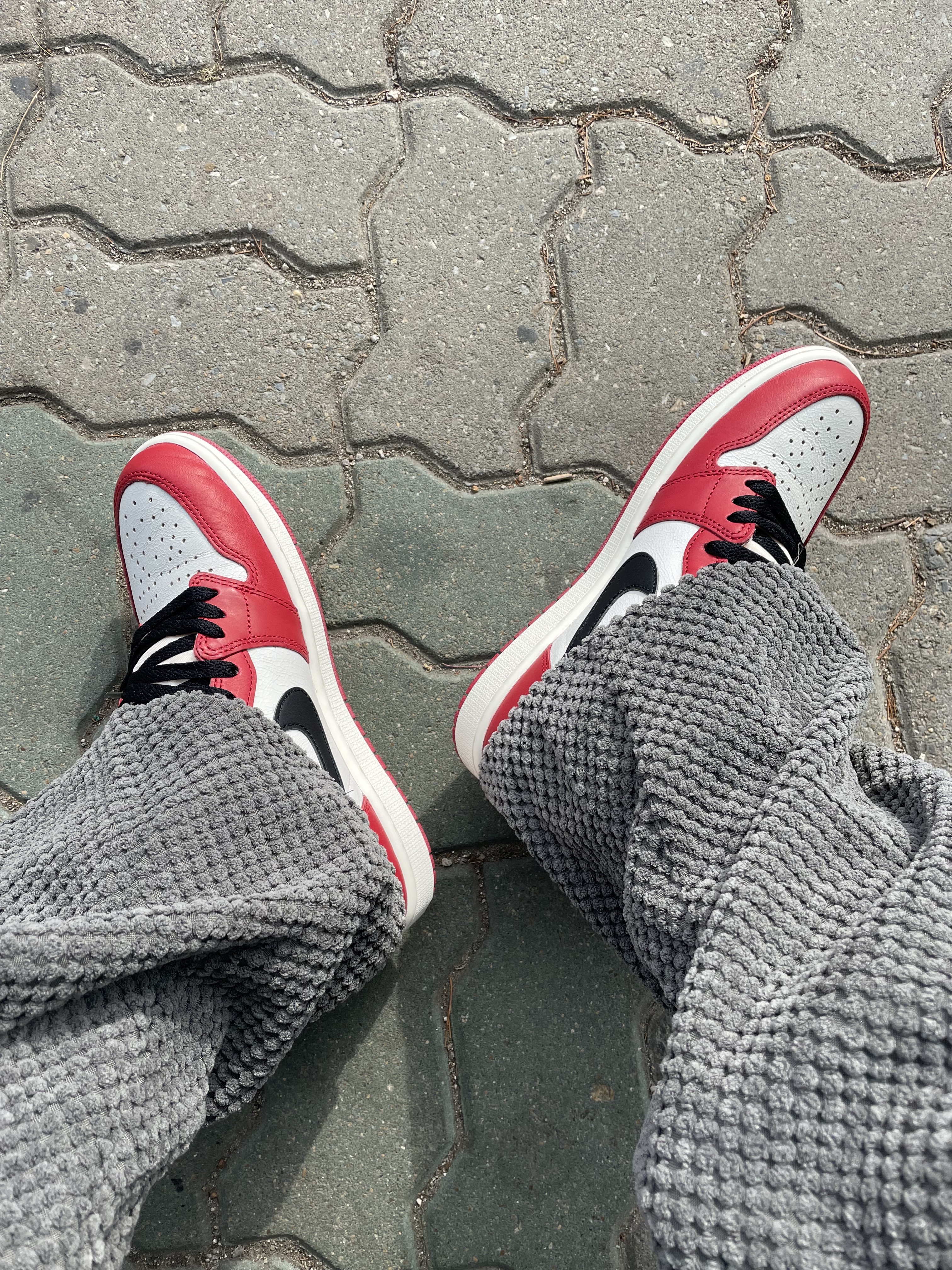 Jordan 1 Retro High OG Chicago 2022, (GS) Jordan 1 Retro High OG Chicago 2022 착용 스타일 - 2