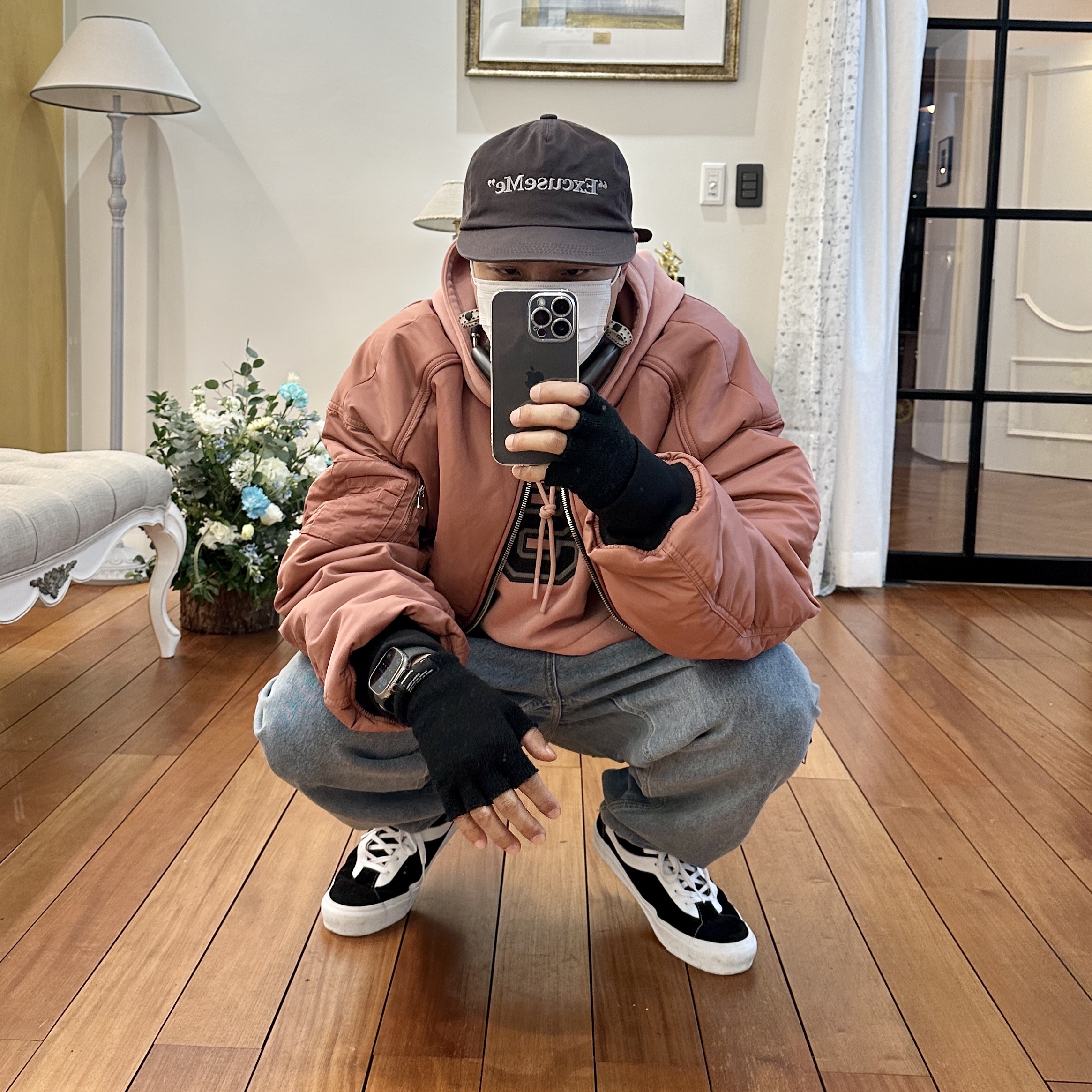 Vans x Rhude Bold Ni Black, Apple AirPods Max Lightning Space Gray (Korean Ver.) 착용 스타일 - 1
