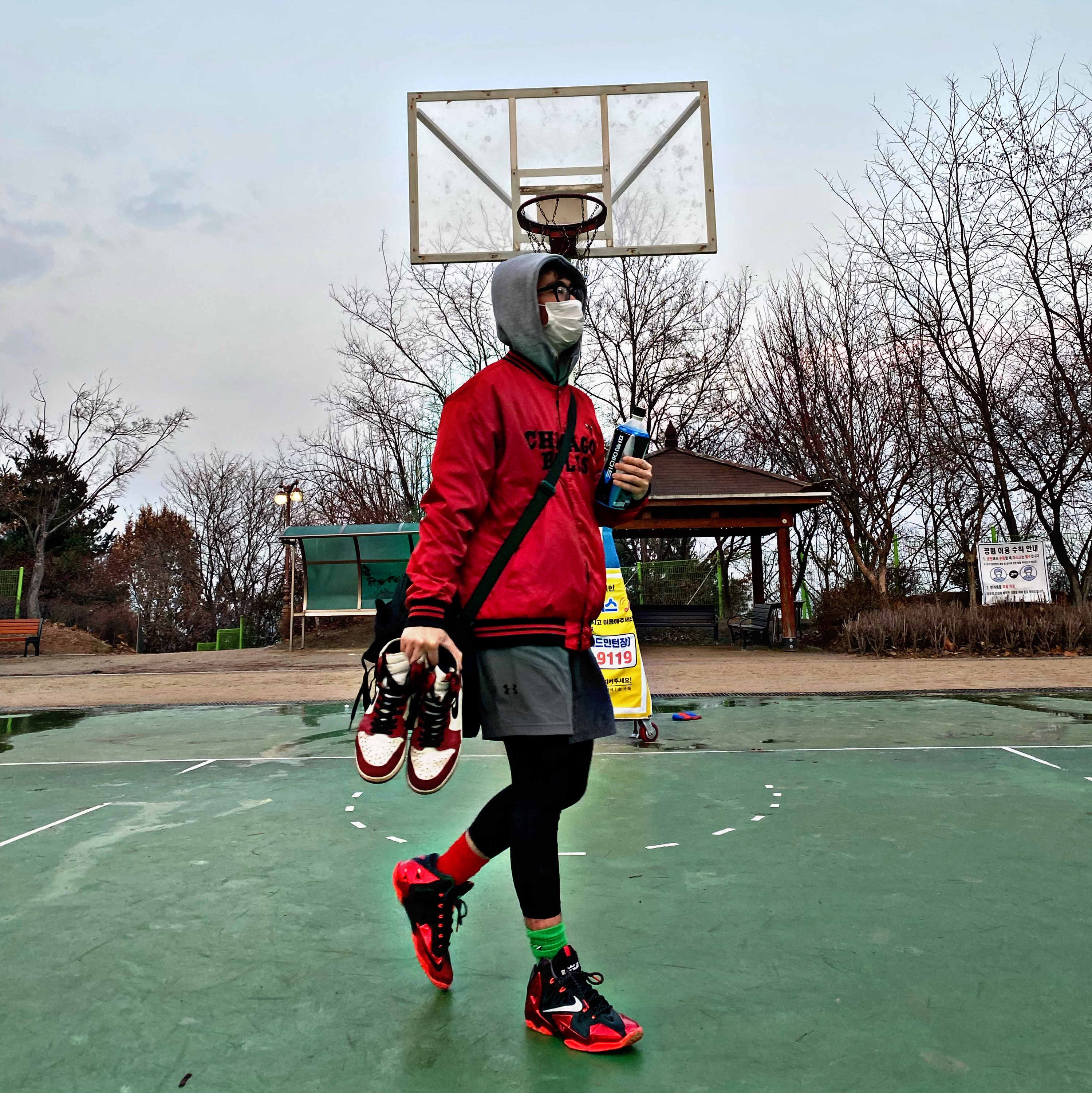 Nike LeBron 11 XDR Heat Away, Jordan 1 OG Chicago 1985 착용 스타일