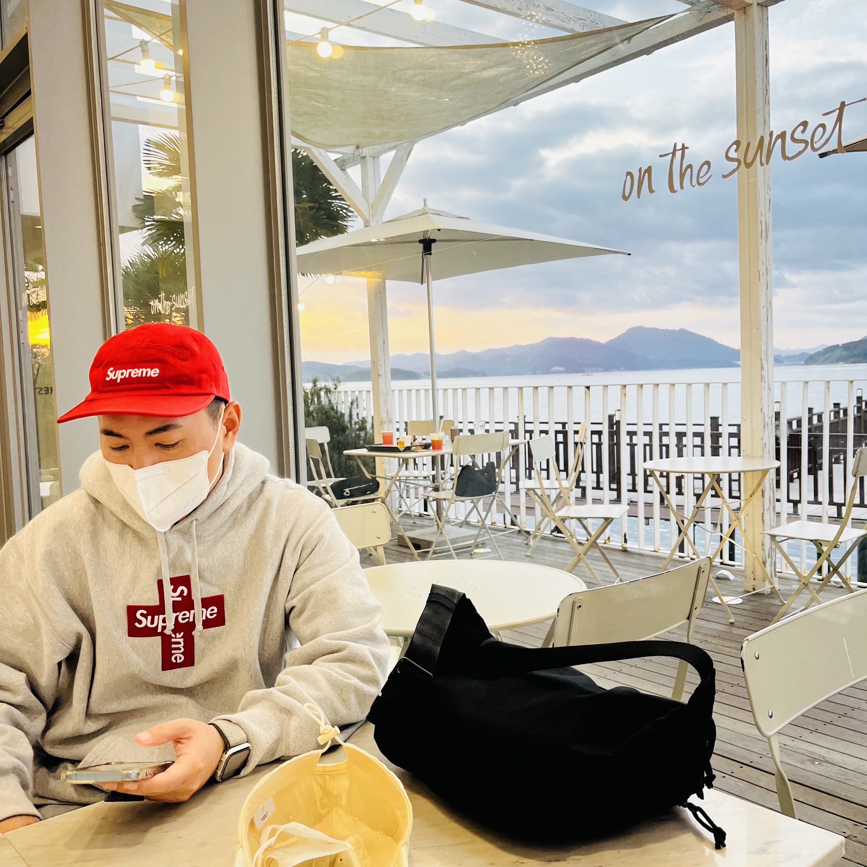 Supreme Cross Box Logo Hooded Sweatshirt Heather Grey - 20FW 착용 스타일