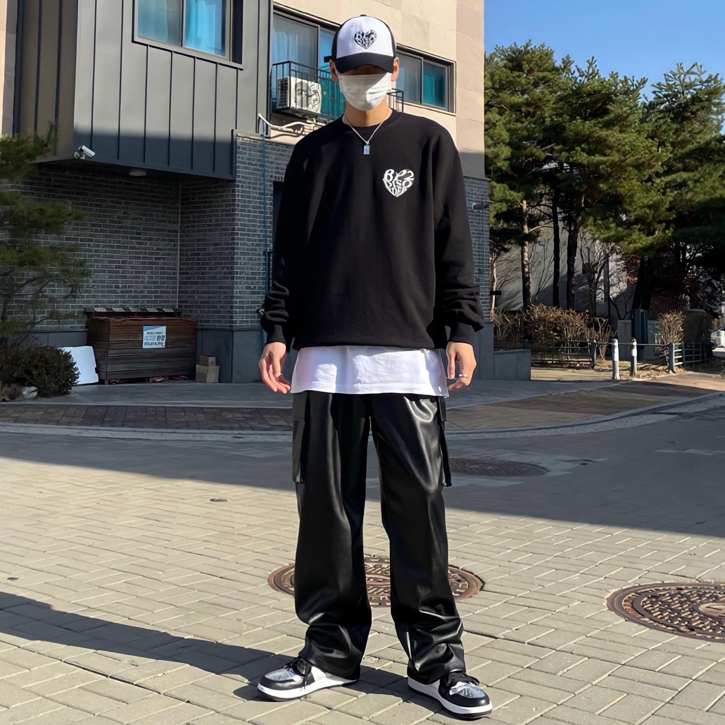 (W) Jordan 1 Retro High OG Silver Toe 착용 스타일 - 2