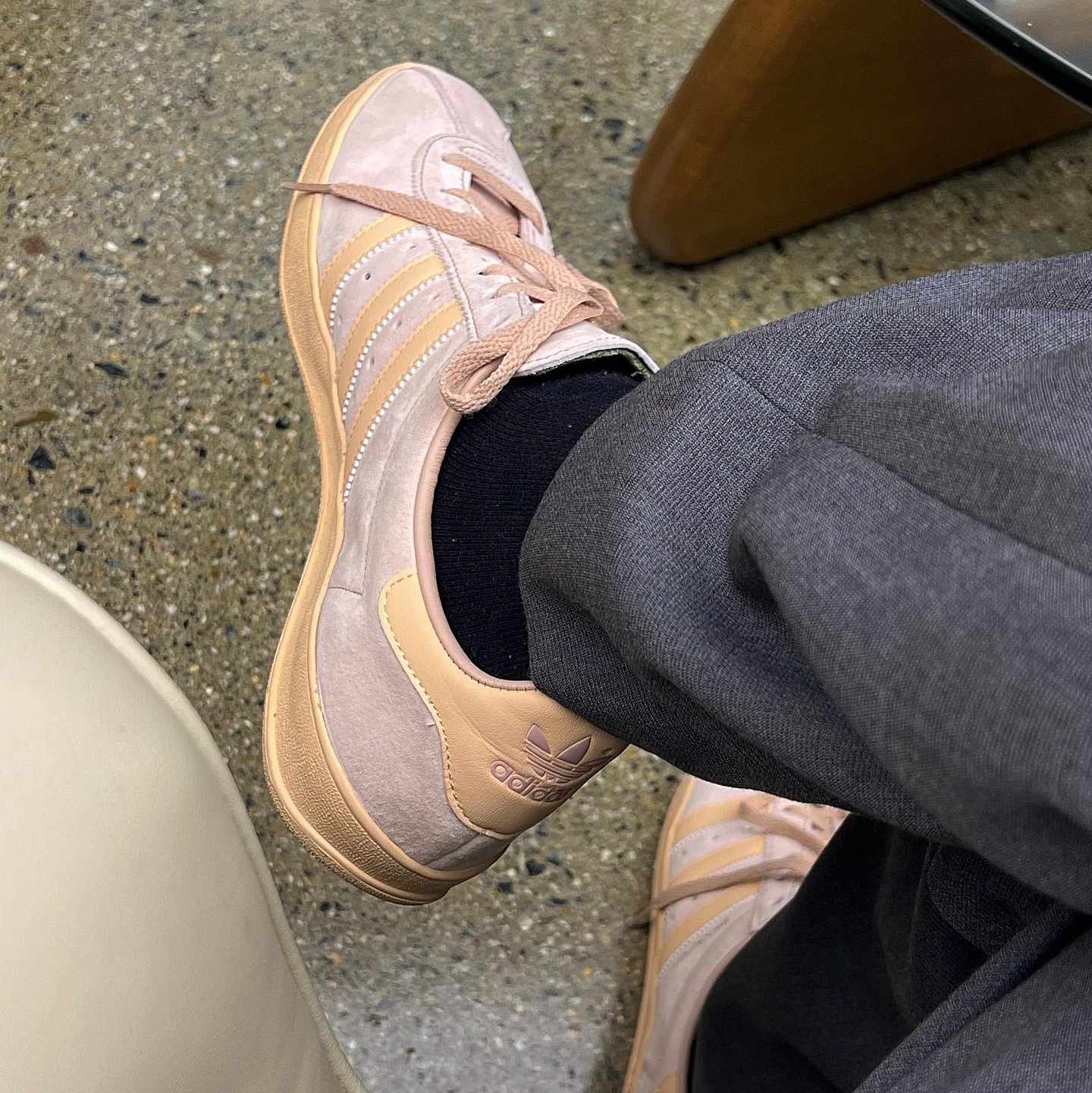 Adidas Broomfield Ash Pearl, Adidas Campus Collegiate Green 착용 스타일 - 2