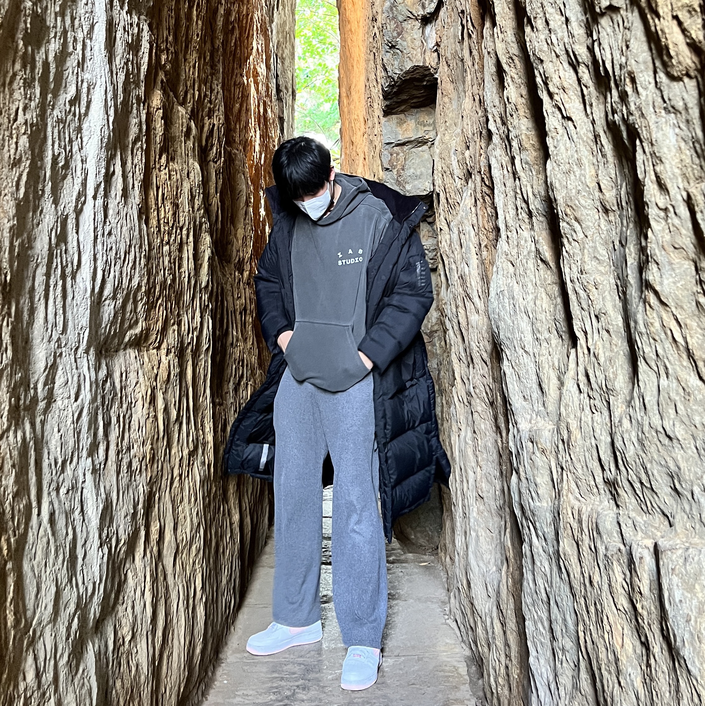 IAB Studio Pigment Hoodie & Sack Black, Nike Air Force 1 '07 Valentine's Day 2022 착용 스타일 - 1