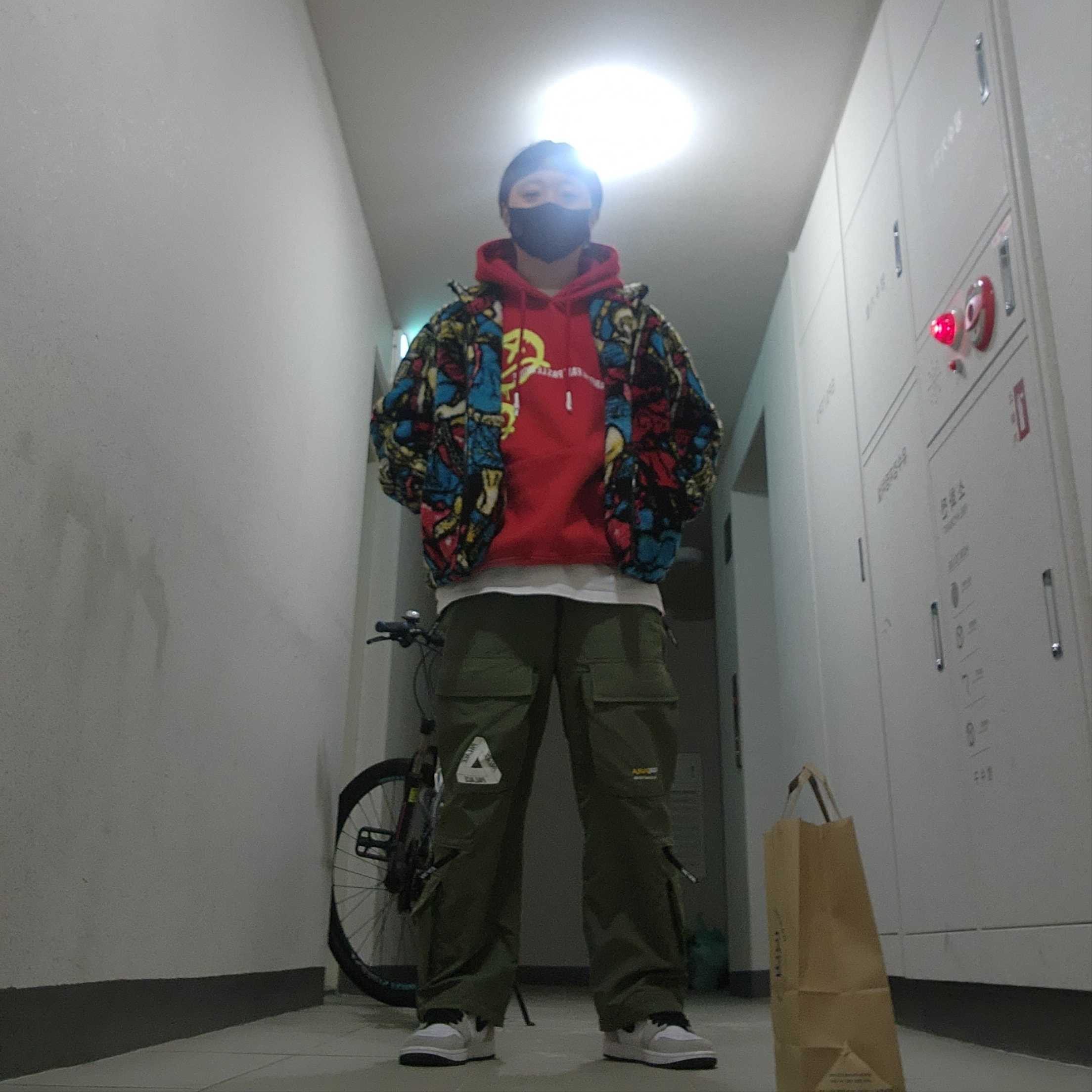 Supreme Saint Michael Fleece Jacket White - 21SS, Palace Cordura RS Shell Cargos Olive - 22FW 착용 스타일 - 1