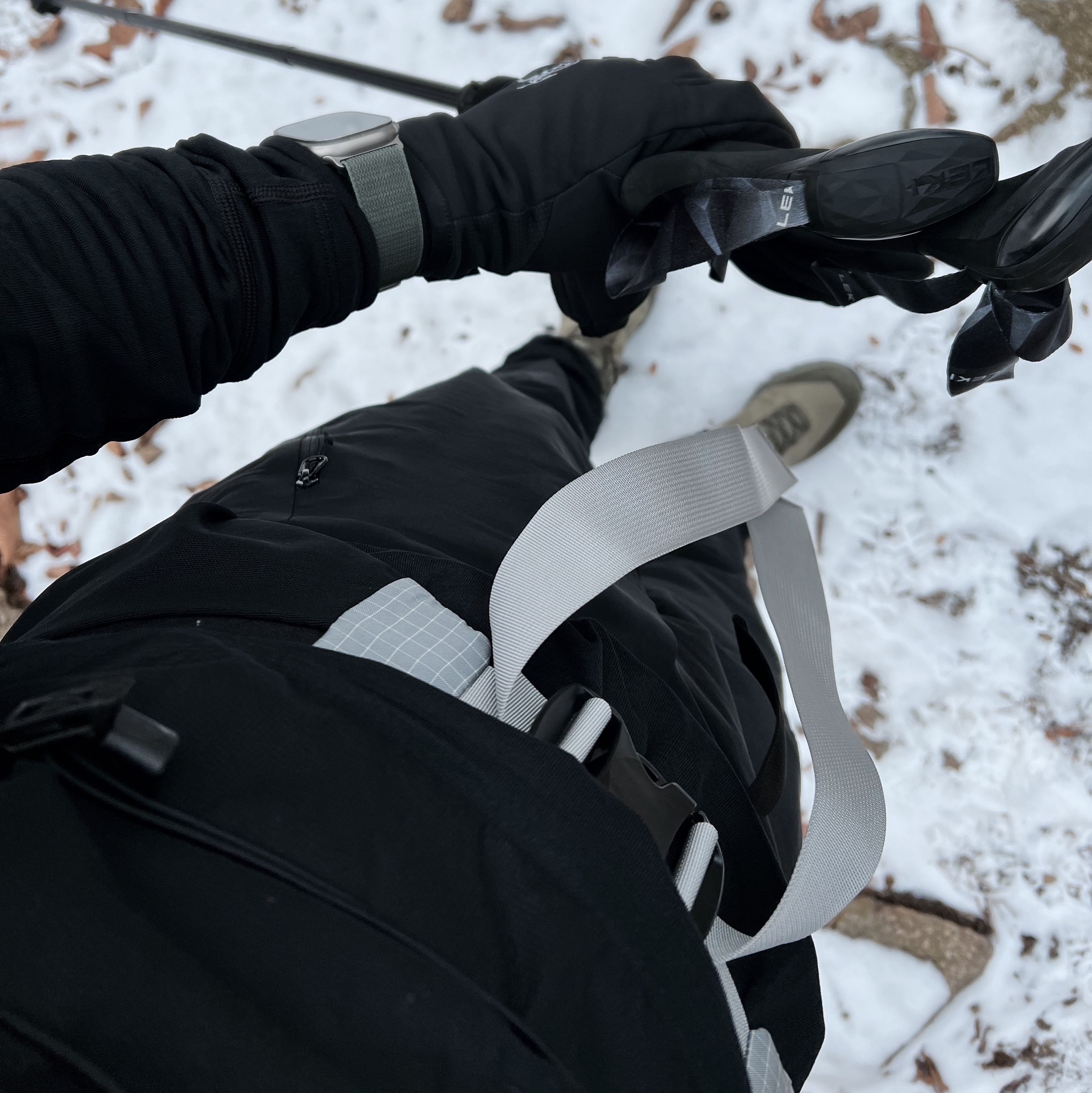 Arc'teryx Atom LT Hoody Solitude 착용 스타일 - 3