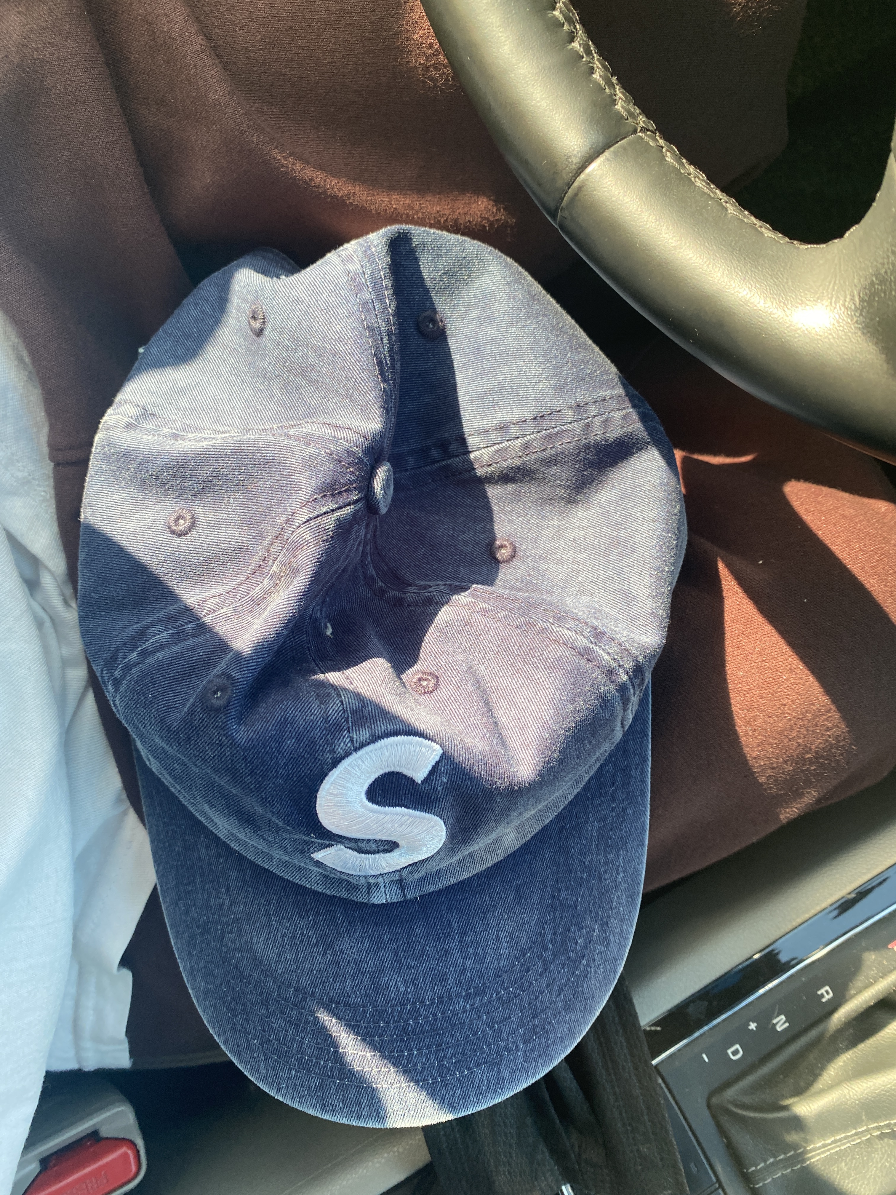 Supreme Pigment Print S Logo 6-Panel Indigo - 22FW 착용 스타일