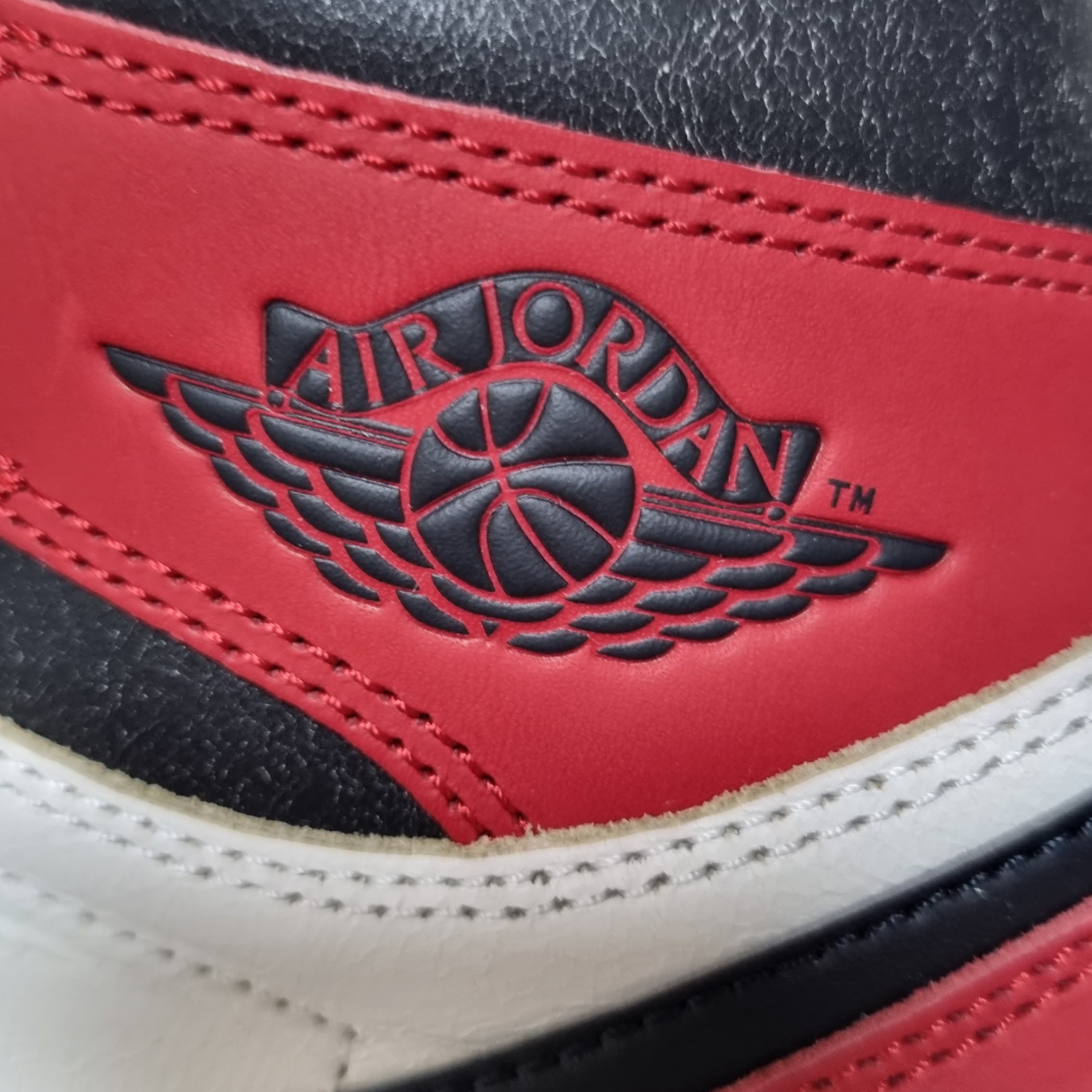 Jordan 1 Retro High OG Chicago 2022 착용 스타일 - 2