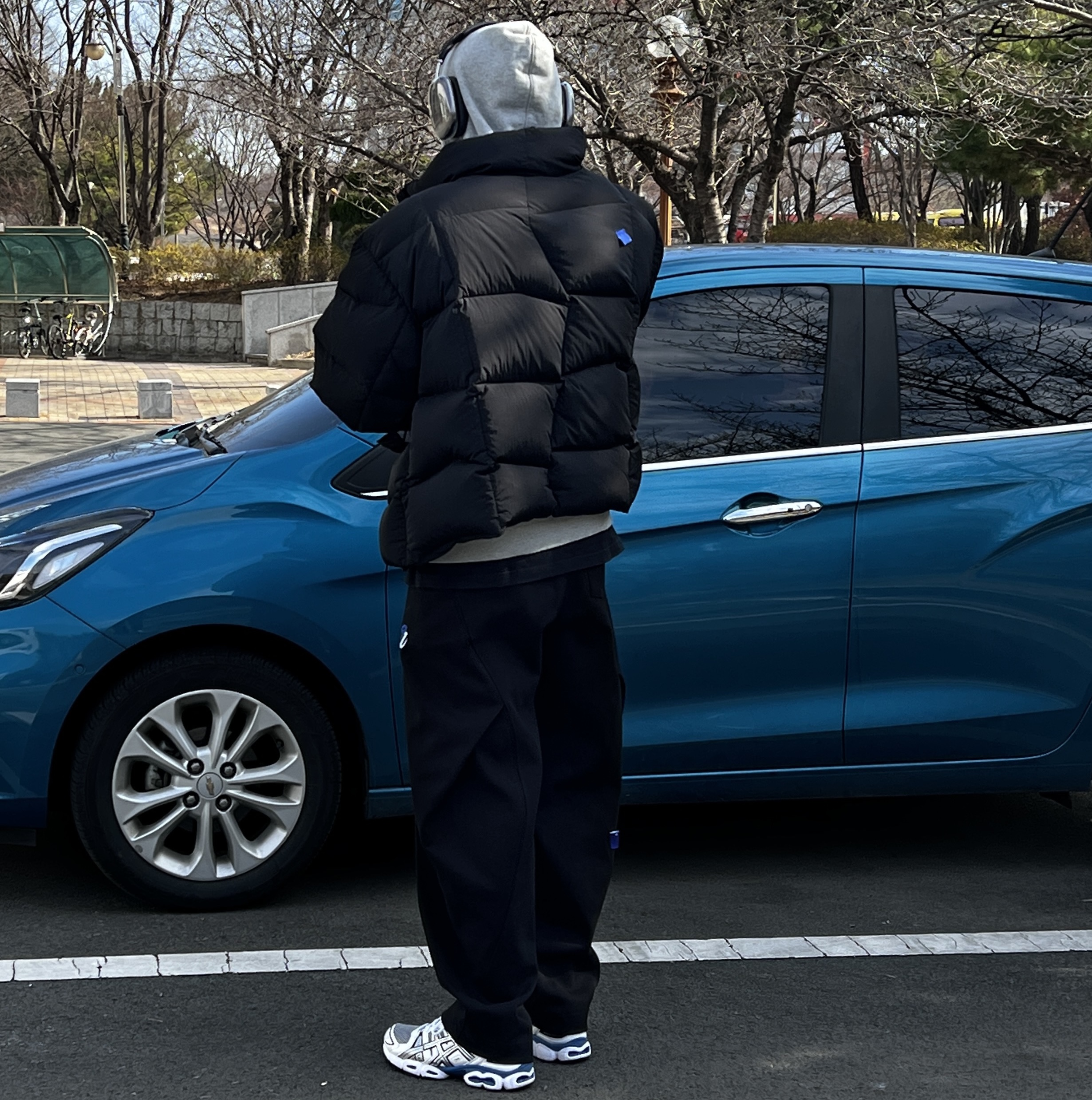 Zara x Ader Error Puffer Jacket Black, Zara x Ader Error Jogger Pants Black 착용 스타일 - 1